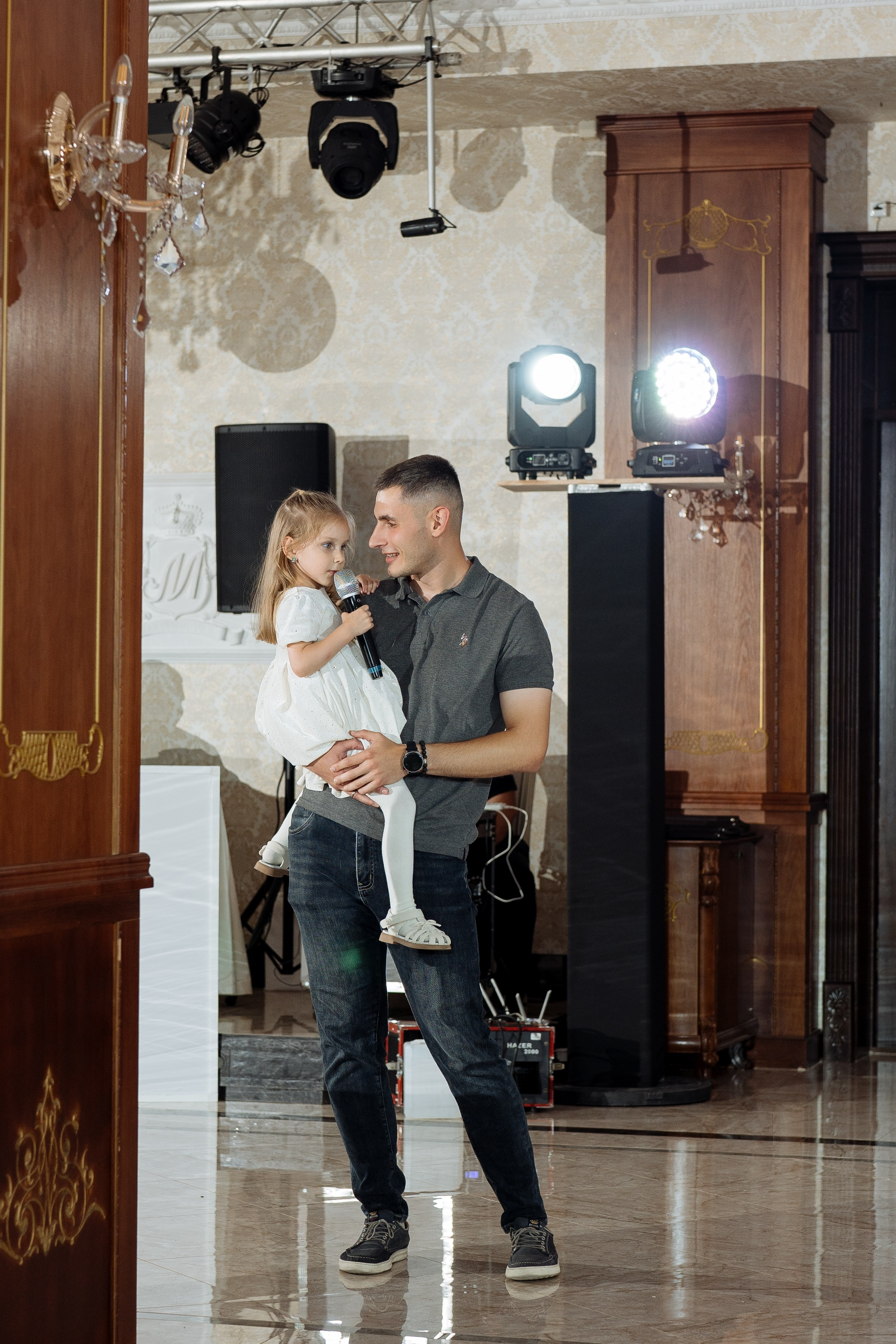 Виктор и Юлия