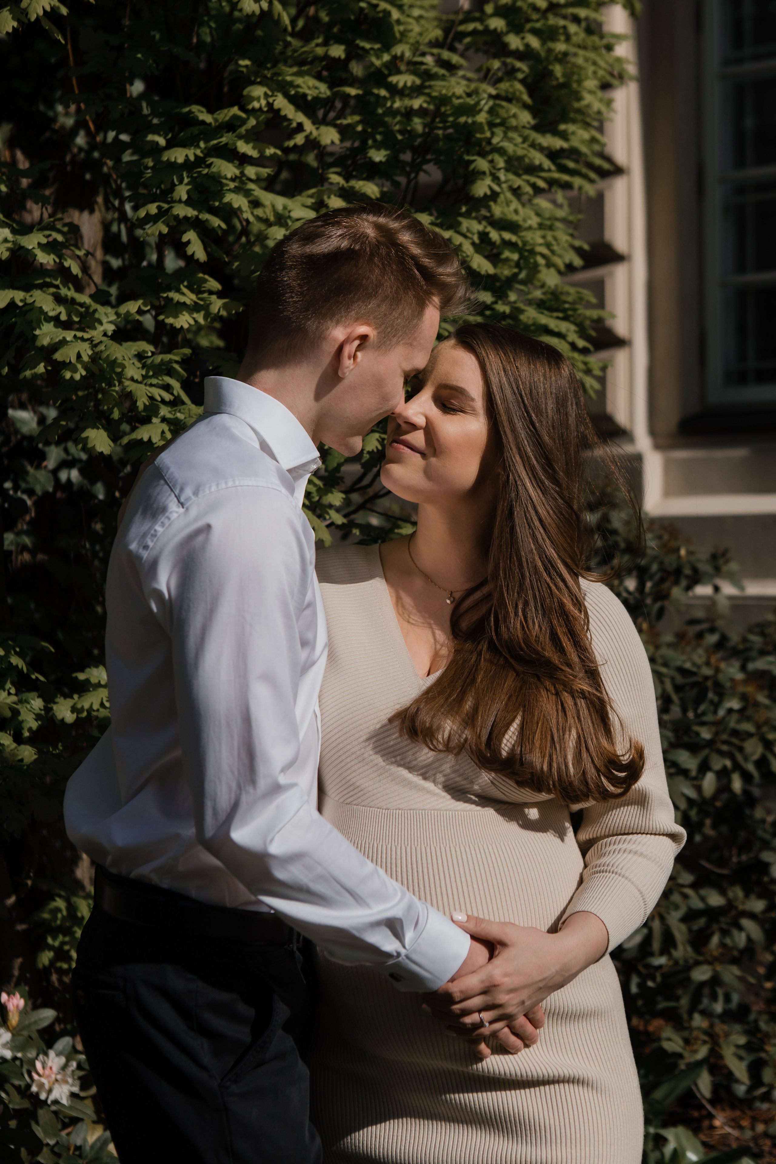 Семейная фотосессия Андрея и Марии. Видеосъемка и фотосъемка свадеб. Фотограф и оператор на свадьбу. Видеосъемка подкастов, собственная видео-фотостудии. Предметная фотосъемка