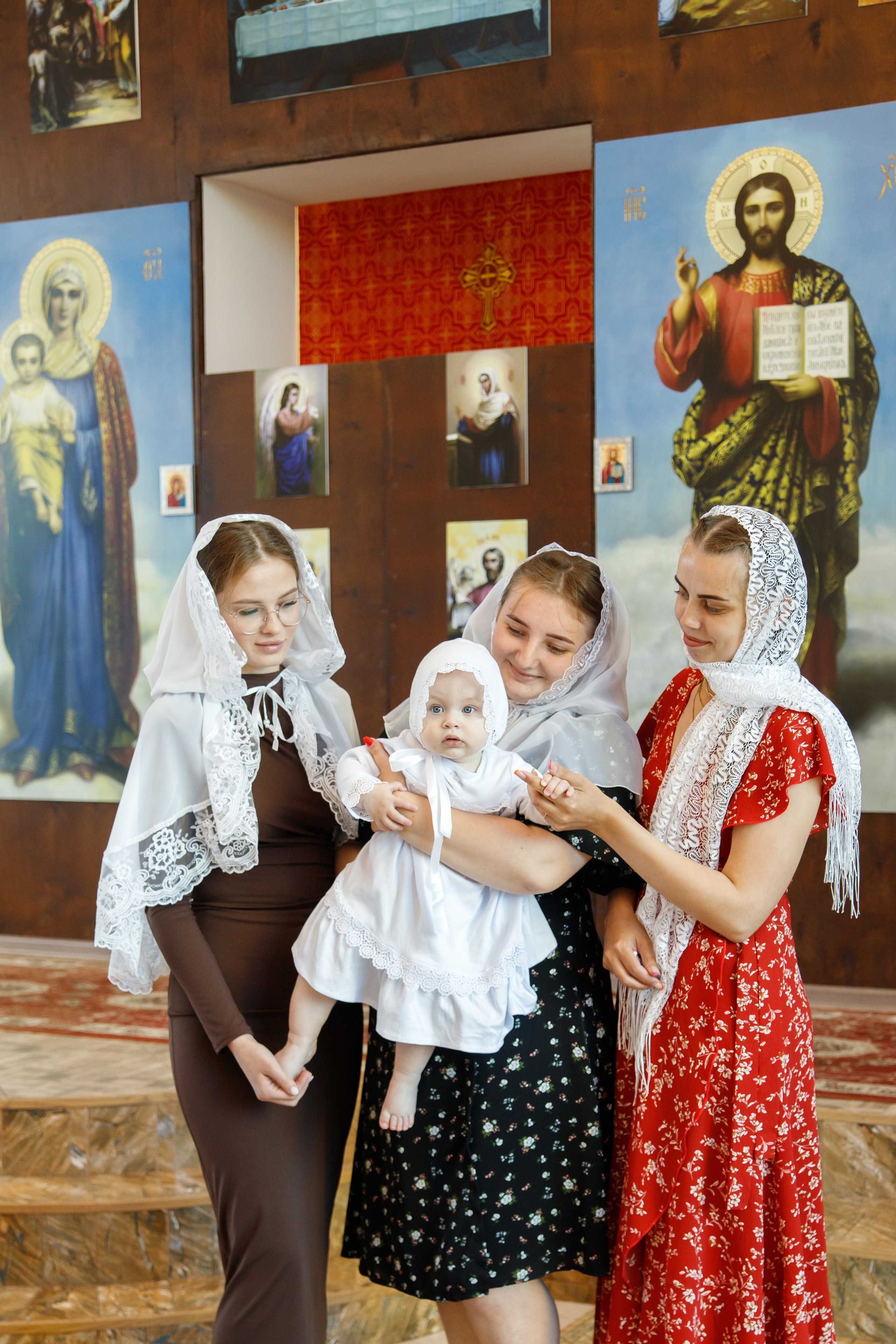 Таинство крещения Варвары. Свадебный фотограф Краснодар Марина Зверева