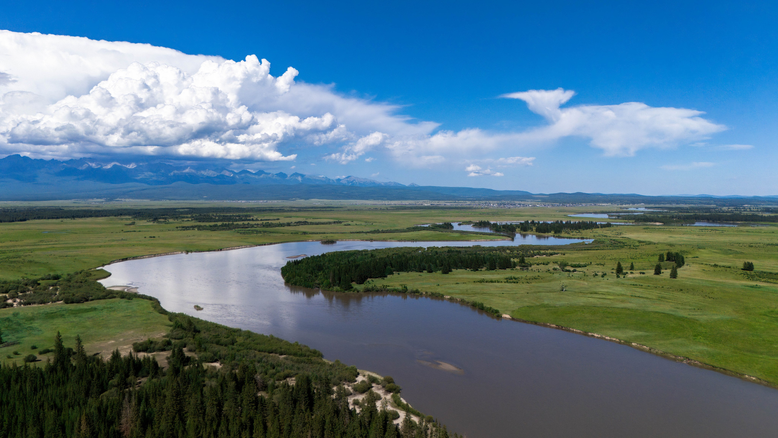 Тревел-съемка. Фотограф, видеограф и пилот дрона на Байкале