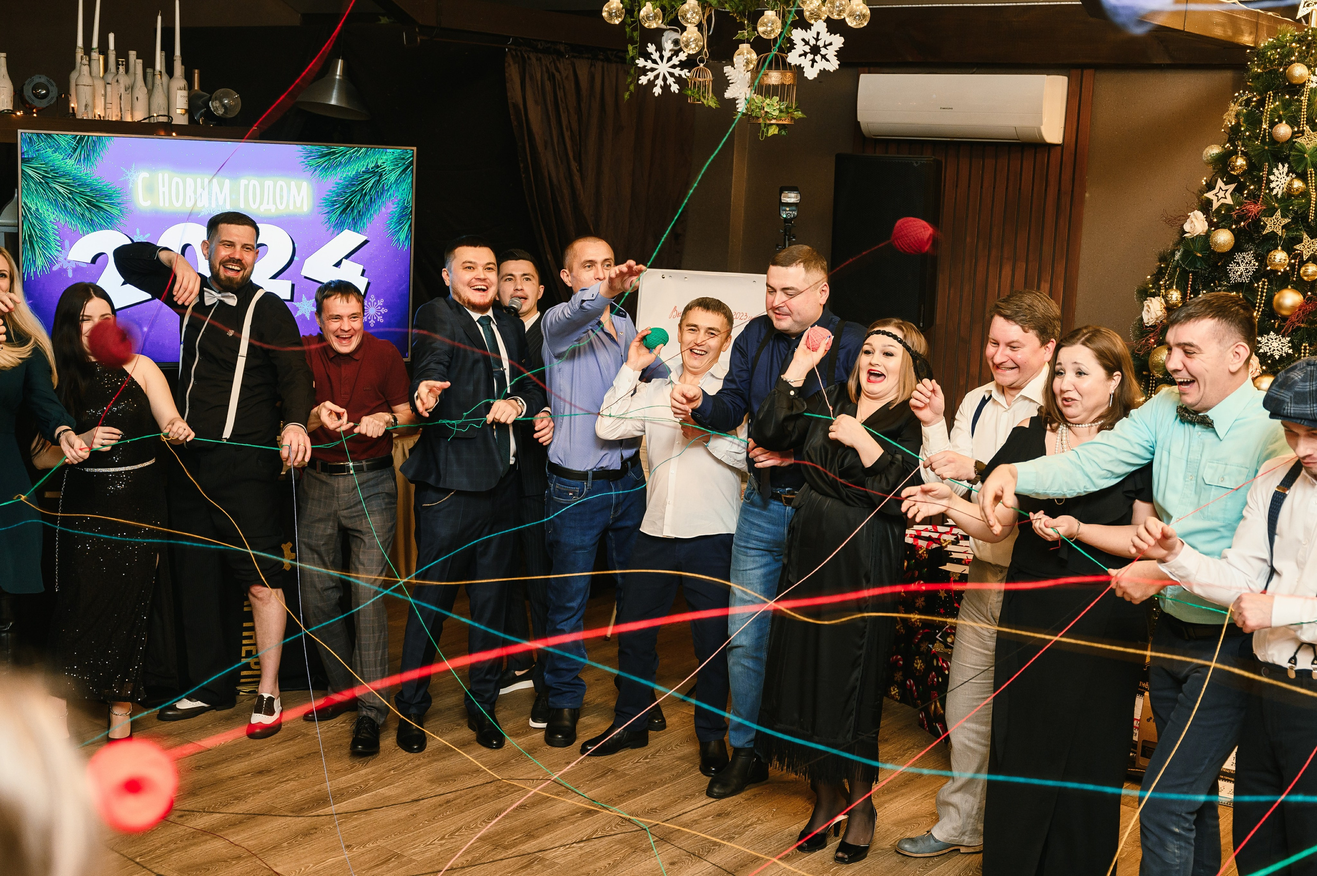 Новогодний корпоратив в «Алых парусах». Wedding and family photographer USA