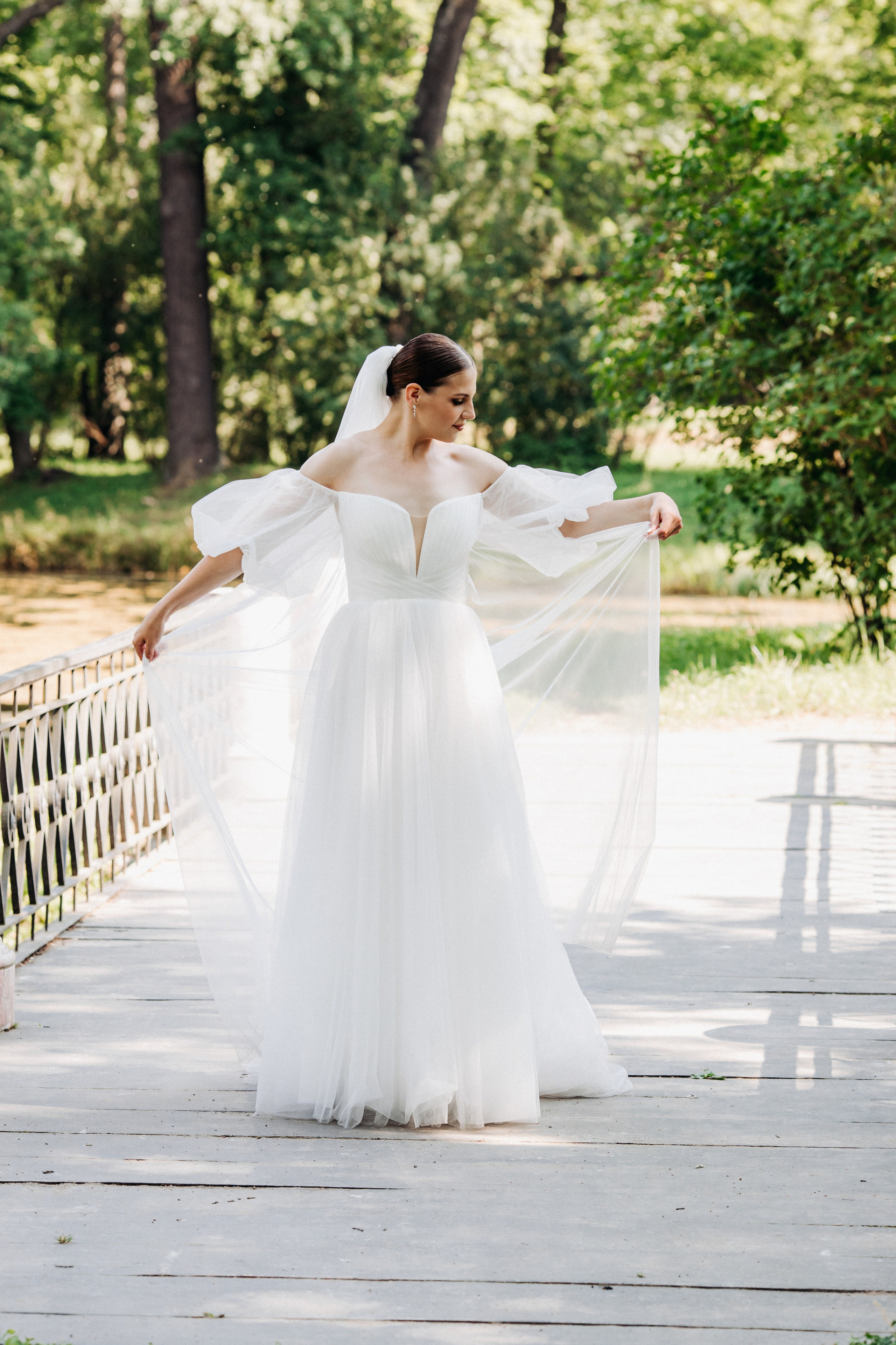 Vlad & Nadya (Saint-Petersburg, Russia). Destination wedding photographer Peter Letu