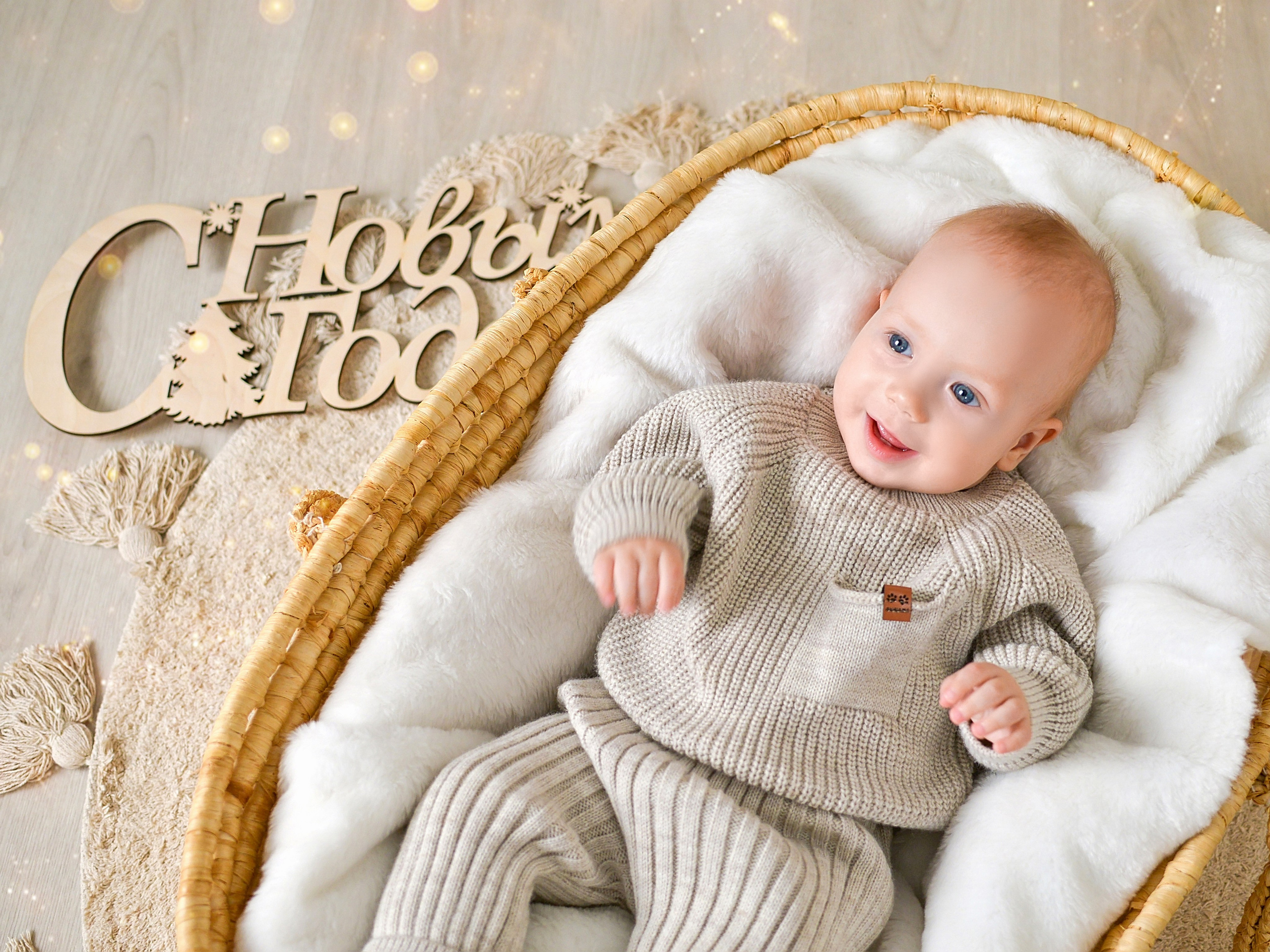 Новогодняя семейная фотосессия в Краснодаре 2023-2024. Фотограф новорожденных Краснодар Малышенко Надежда