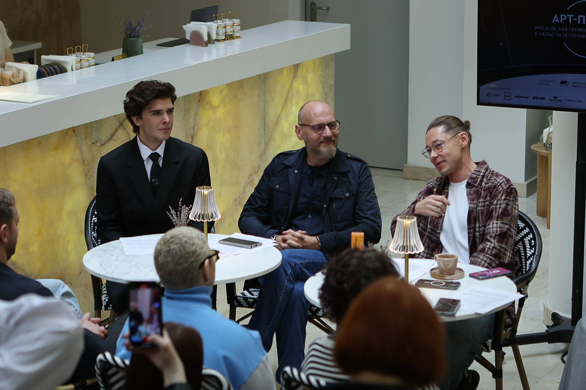 Пресс-бранч АРТ-ПЛАТФОРМА. Reportage, architectural, fine art photographer Lena Melnikova in Moscow