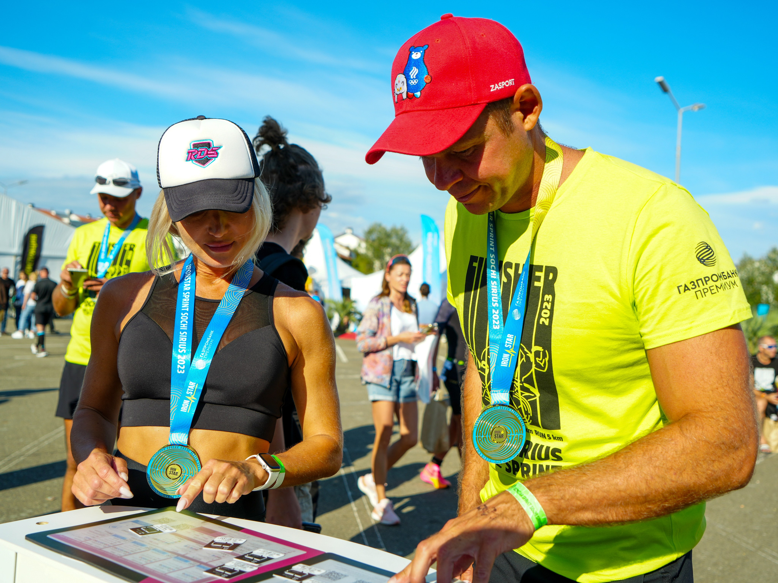 Фотоотчет партнерской интеграции для компании TELE2 на фестивале Ironstar. Репортажный фотограф в Красной Поляне и Сочи Павлюченко Екатерина