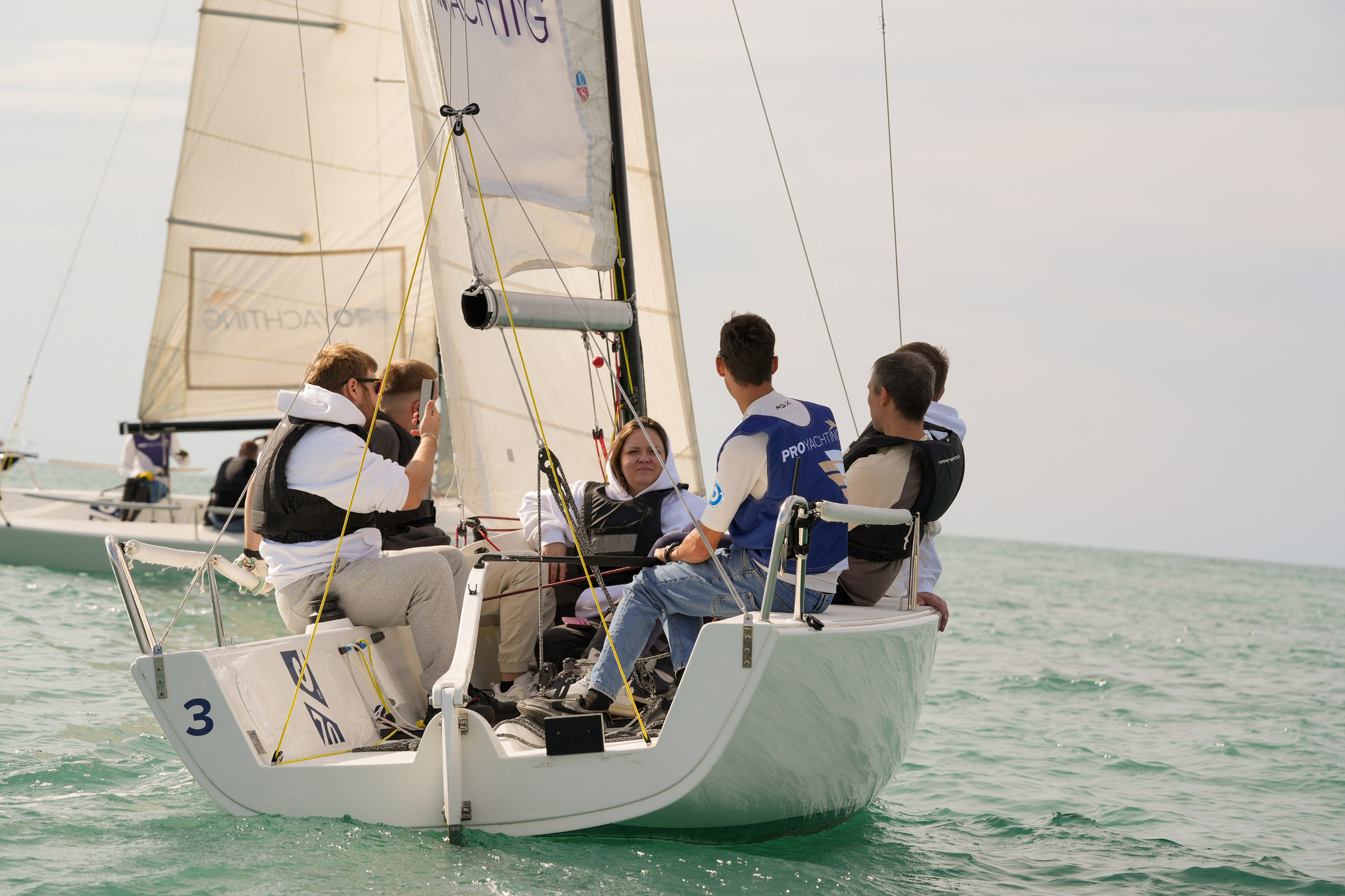 Яхтенная регата для компании Агрегатка. Репортажный фотограф в Красной Поляне и Сочи Павлюченко Екатерина