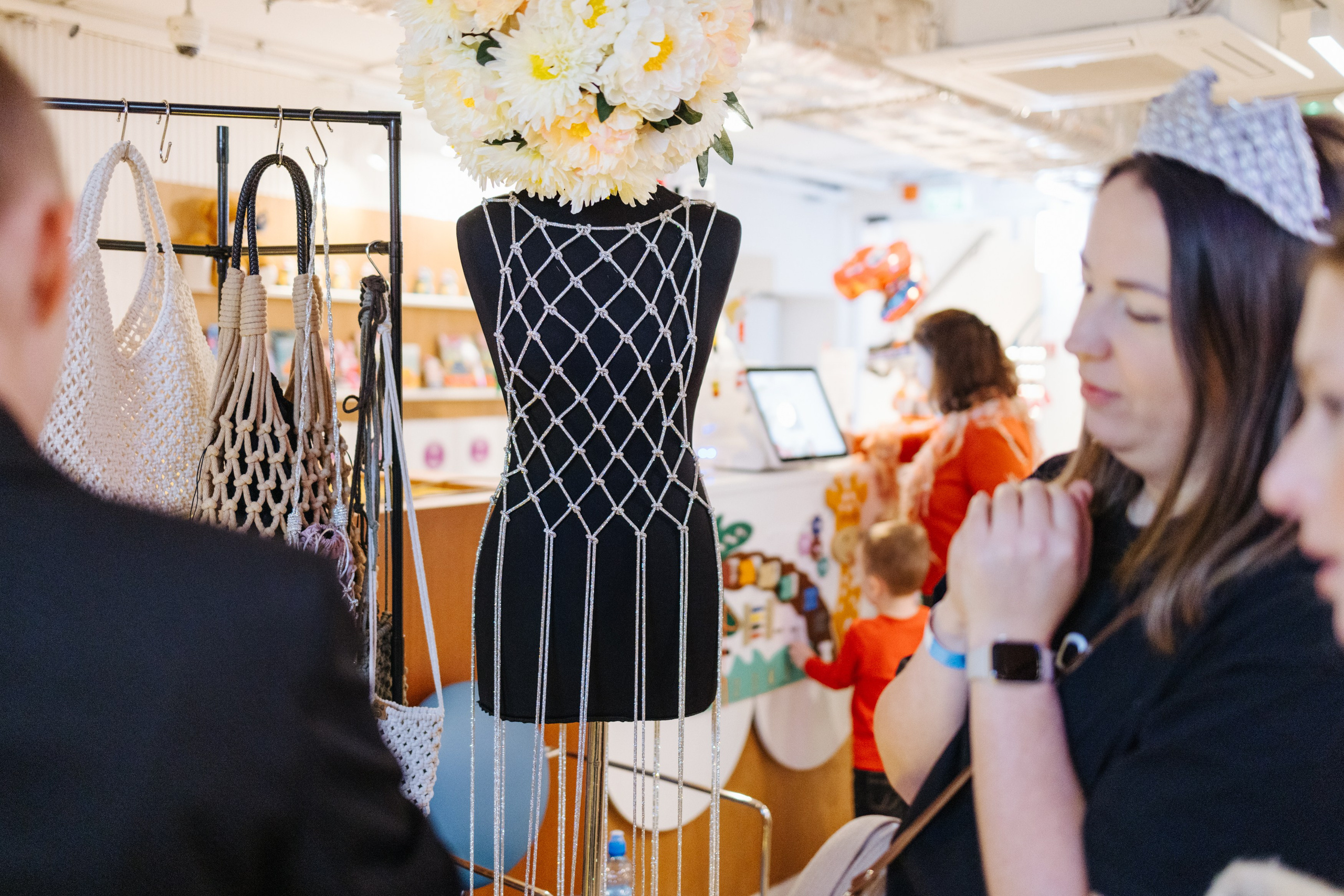 2–3 марта 2024 в пространстве «Три вокзала. Депо» / День 1 / фото Валерий Белобеев. Фотоотчеты «Ламбада-маркета»