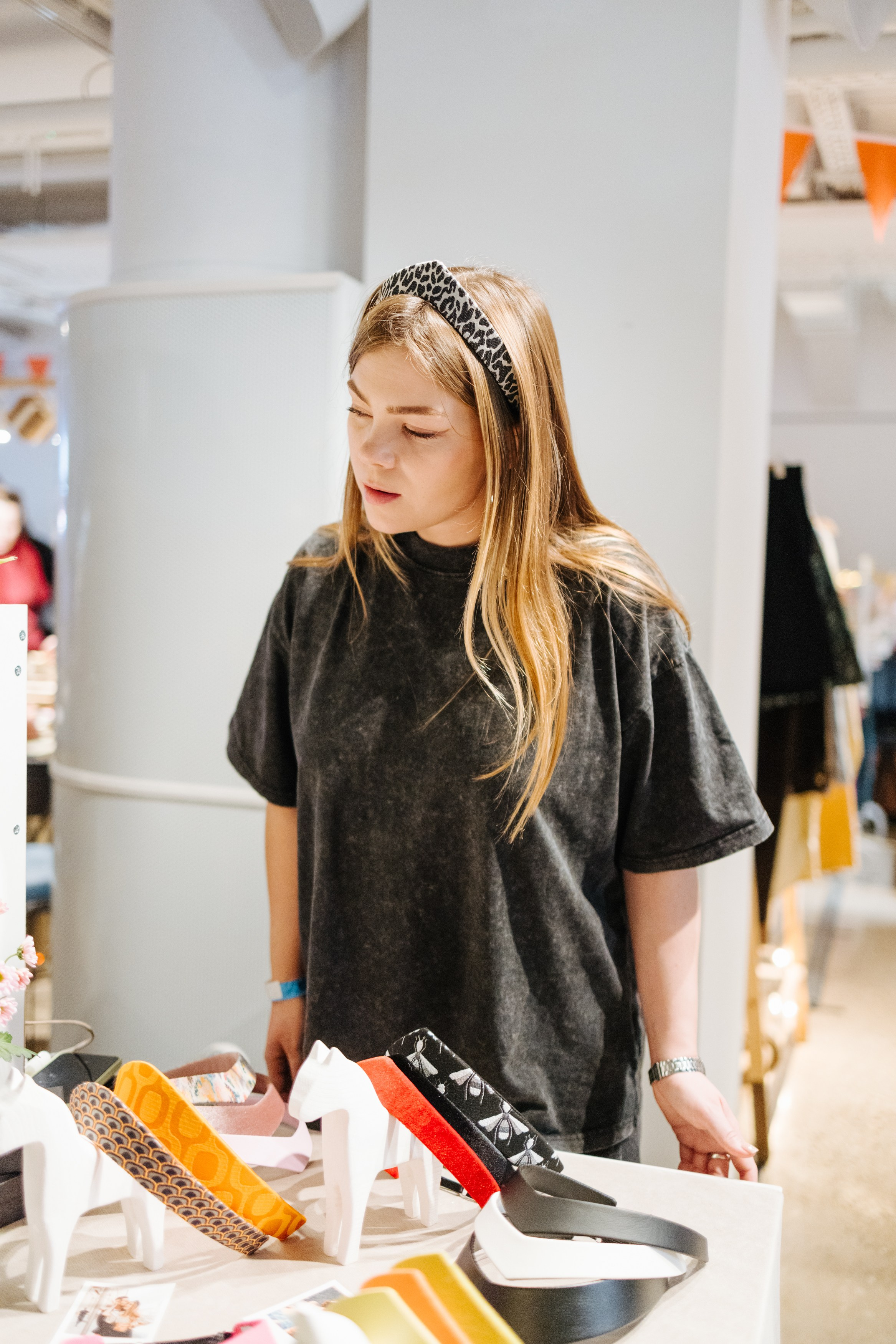 2–3 марта 2024 в пространстве «Три вокзала. Депо» / День 1 / фото Валерий Белобеев. Фотоотчеты «Ламбада-маркета»