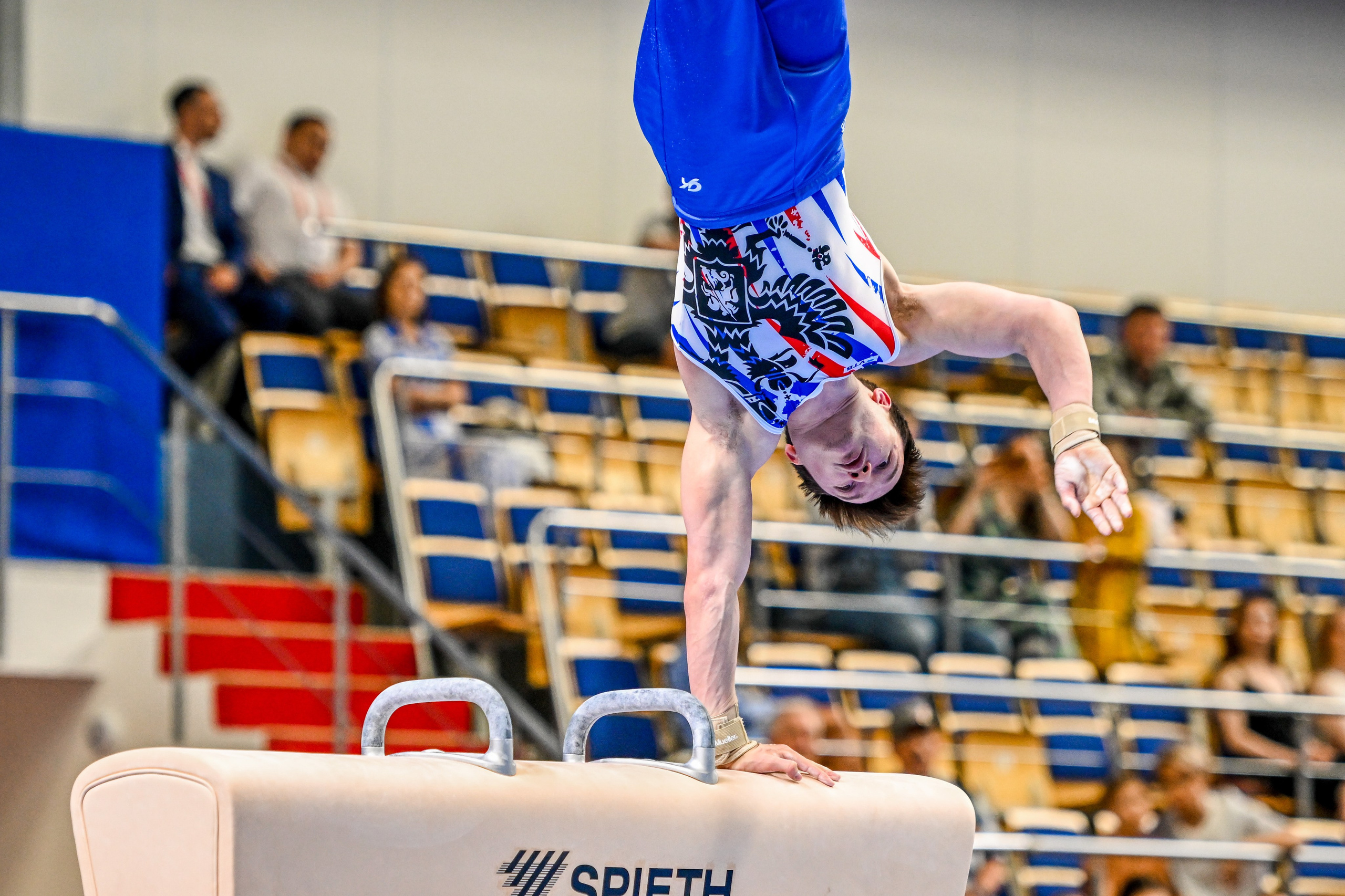 Фотограф спортивной гимнастики в Казани. Спортивный и репортажный фотограф в Казани Вячеслав Сатонин