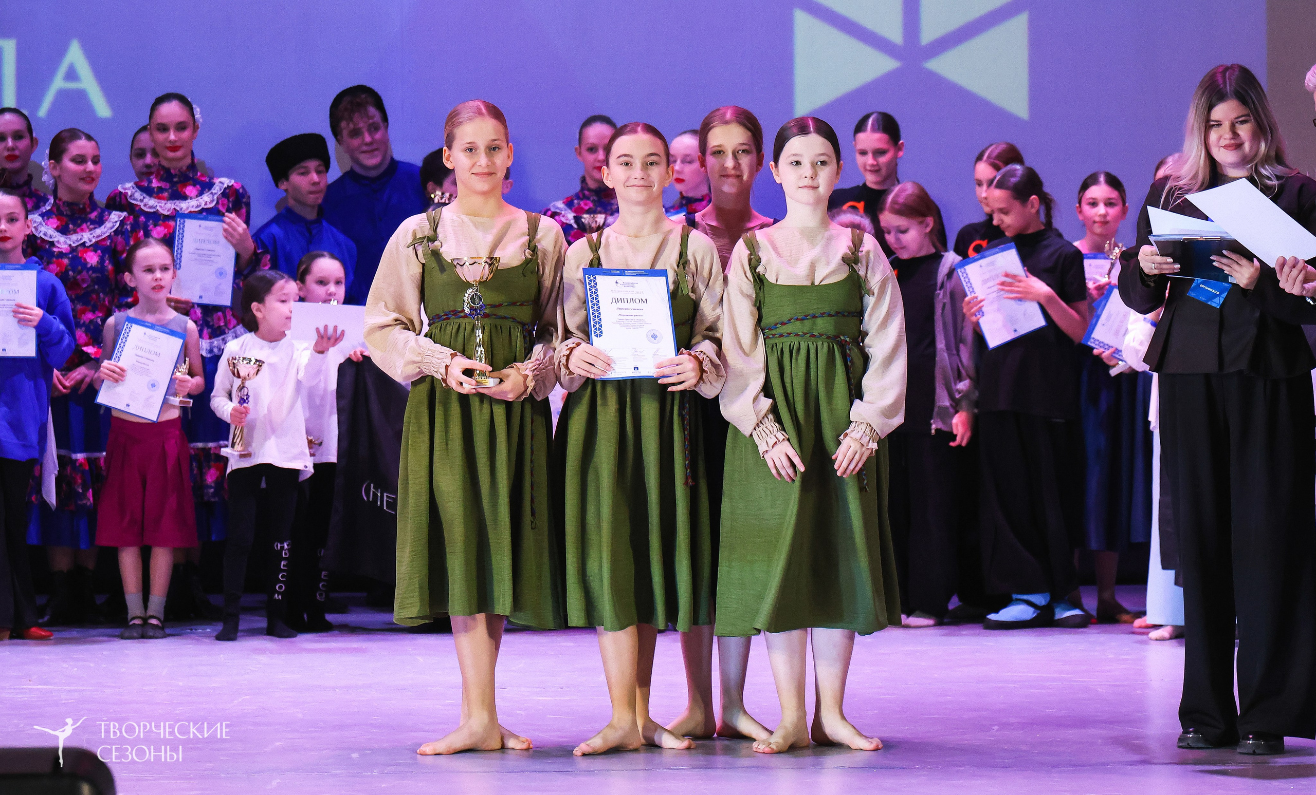 13.12.2025 II Всероссийский фестиваль «Всероссийская Танцевальная Олимпиада» г. Волгоград. Медиастудия Фото Концепт