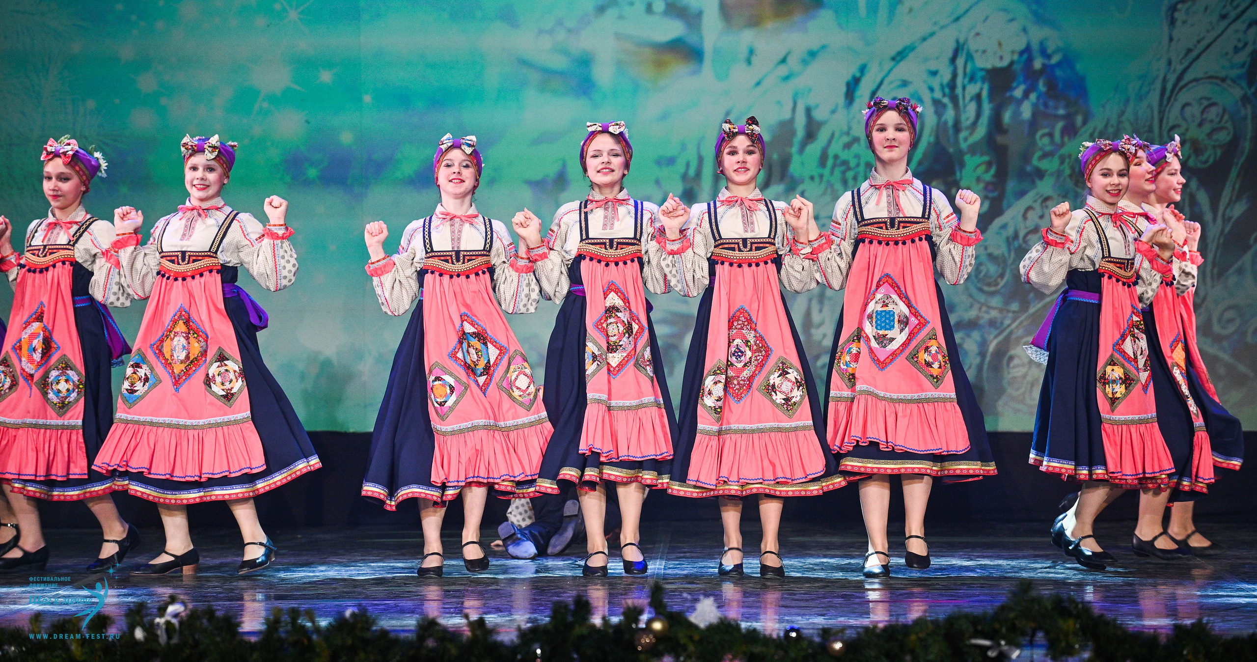 18.01.2025-19.01.2025 Фестивальное движение «Шаг к мечте» г. Кострома. Медиастудия Фото Концепт