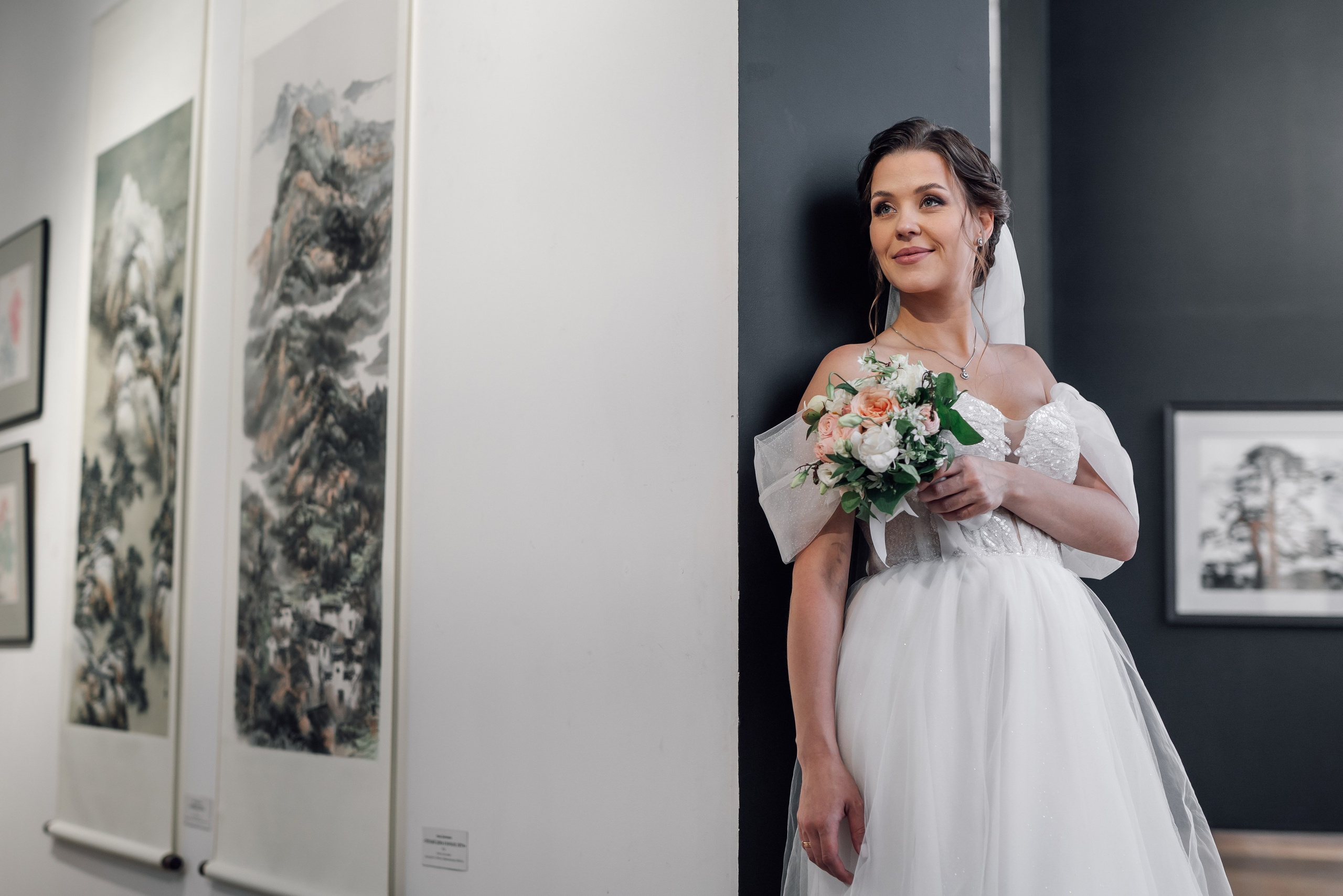 Свадебный день Яны и Максима, прогулка в лесу, Картинная галерея в Тамбове. Свадебный фотограф в Тамбове Павел Четвертков