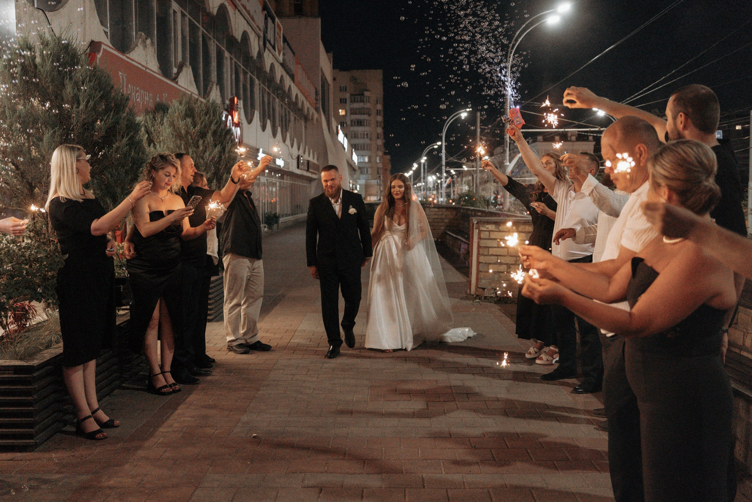 Свадьба Анастасии и Евгения, Картинная галерея, прогулка в лесу. Ресторан «Хлеб и Винотека». Свадебный фотограф в Тамбове Павел Четвертков