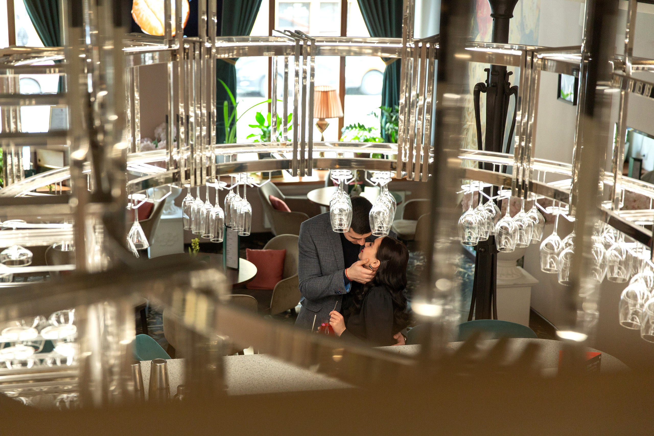 Фотосессия лав стори в отеле. Свадебный и портретный фотограф в Санкт-Петербурге Надежда Чечулина