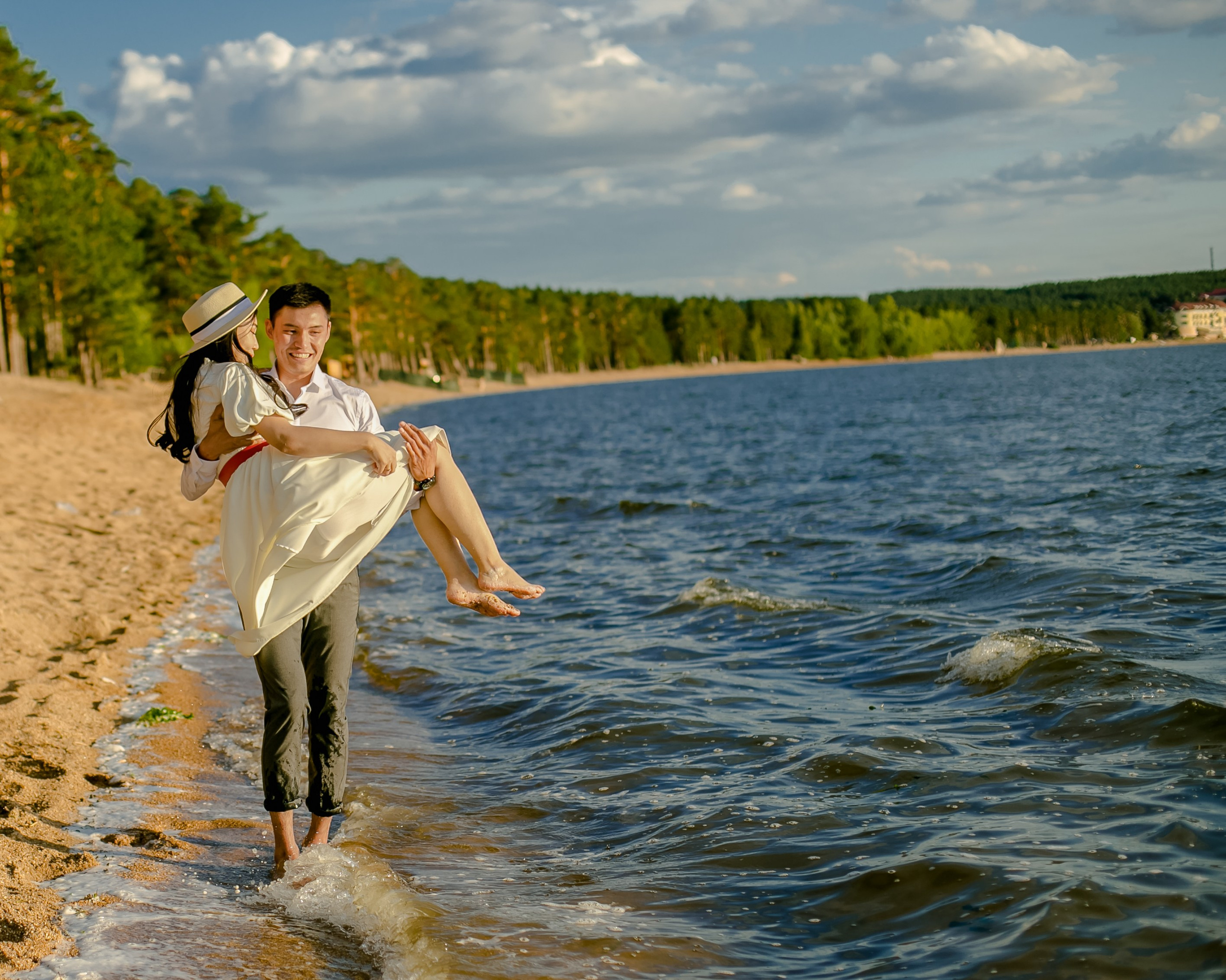 LOVE STORY. Nomad media