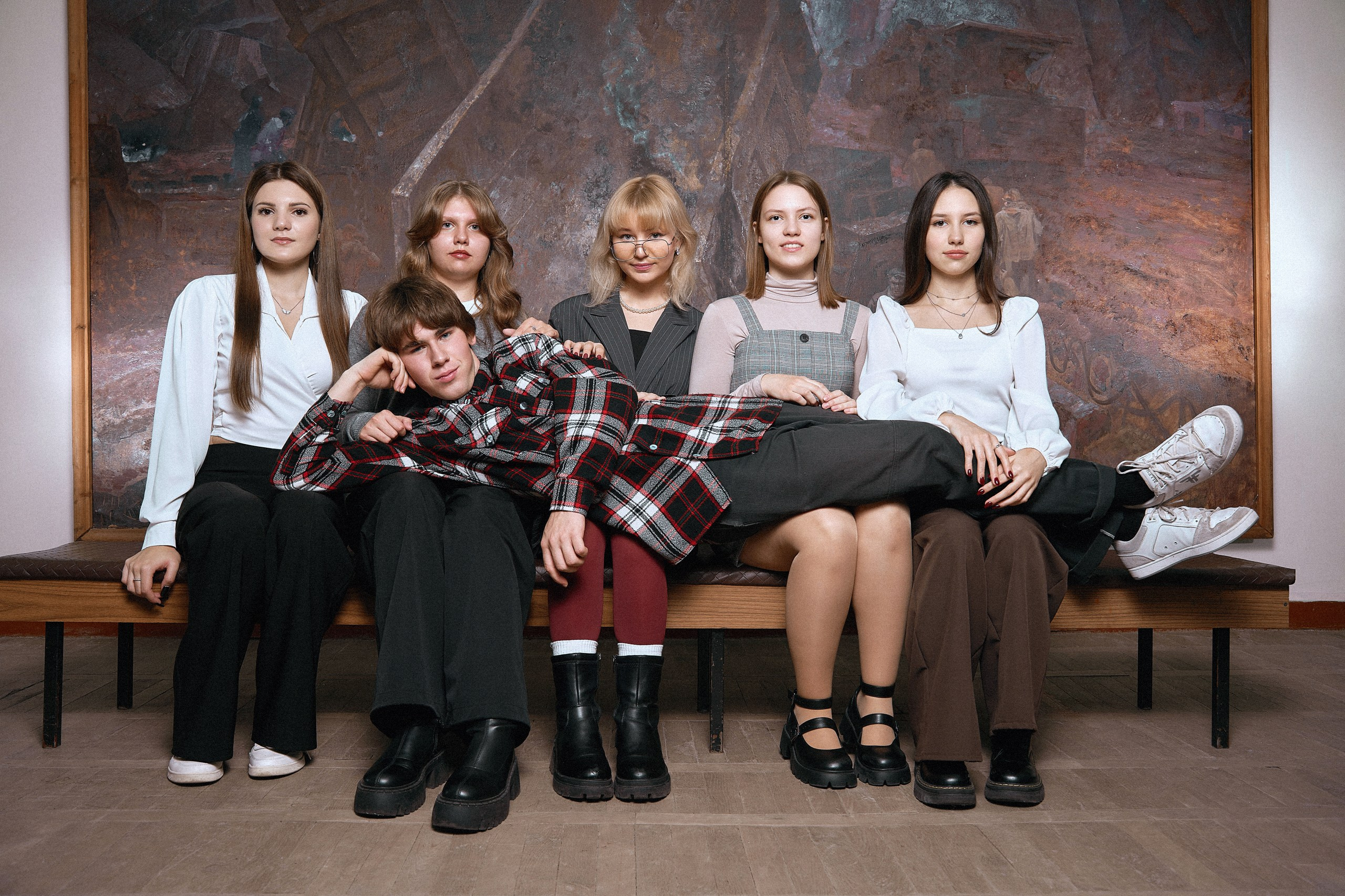 Групповые и общие фото выпускников. Выпускные альбомы в Губкине. Фотограф Евгений Брюхович