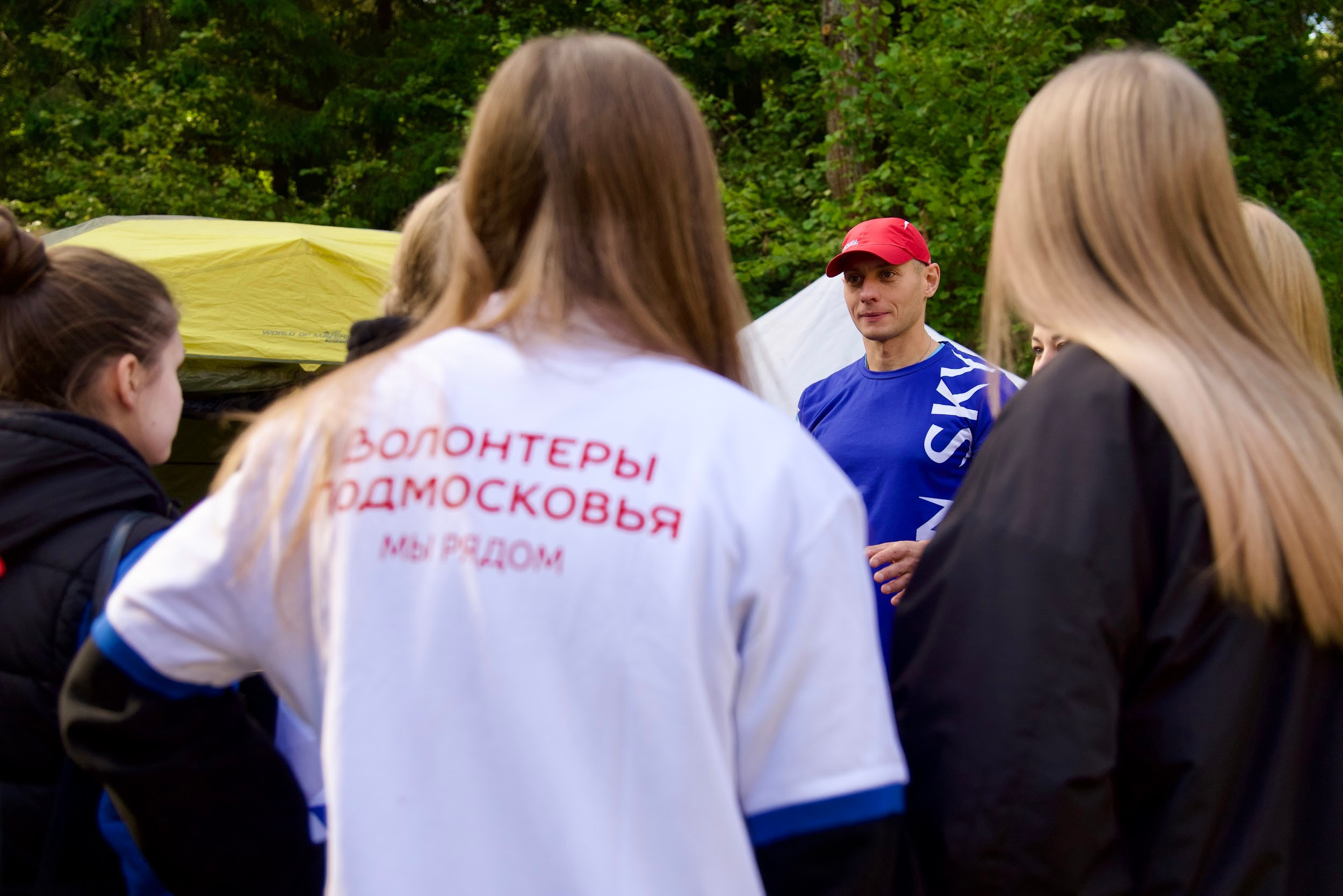 Забег в парке «Дубки». Кафе «БЕЛКА НАШЕПТАЛА». Ну оооочень концептуальное кафе