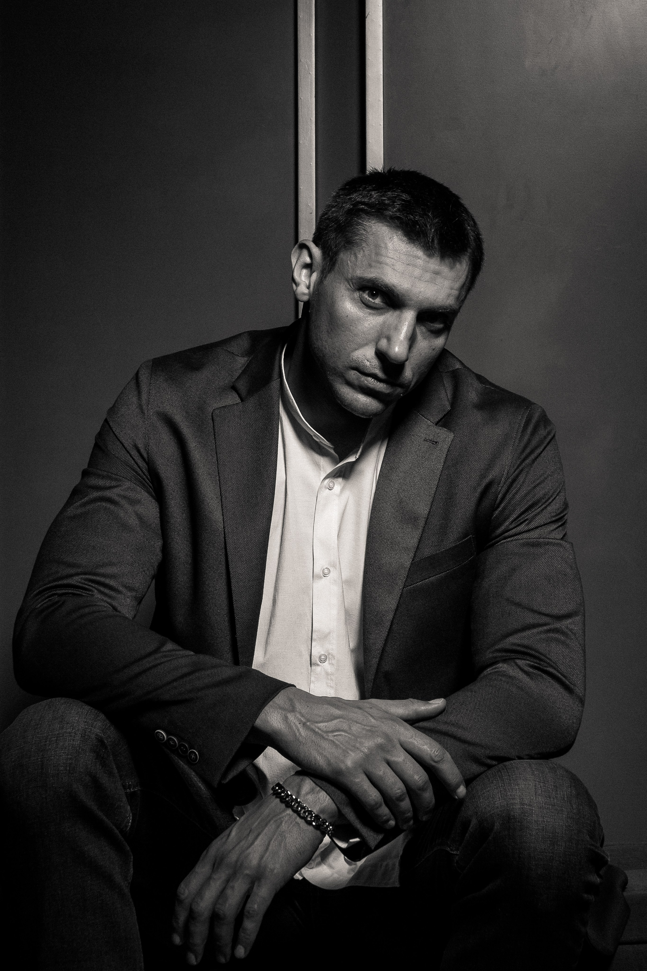 Мужской портрет для души и для бизнеса. Профессиональный фотограф в Санкт-Петербурге Александр Волосенцев