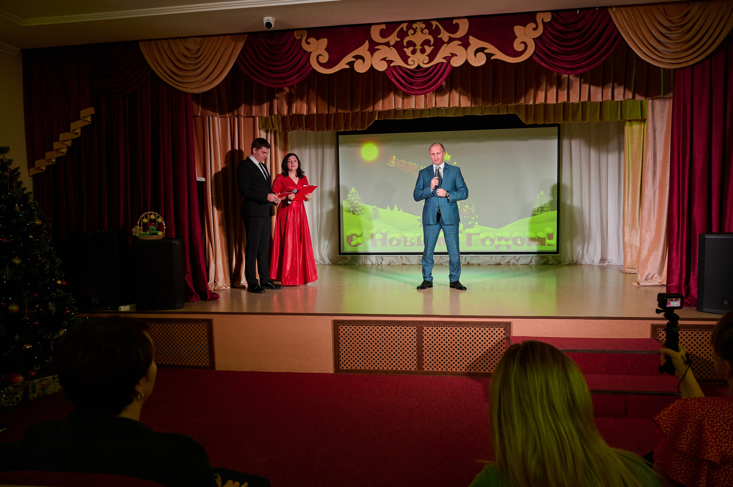 НОвогодний концерт. дк Виноградный. Жизнь курорта Кабардинка в фотографиях