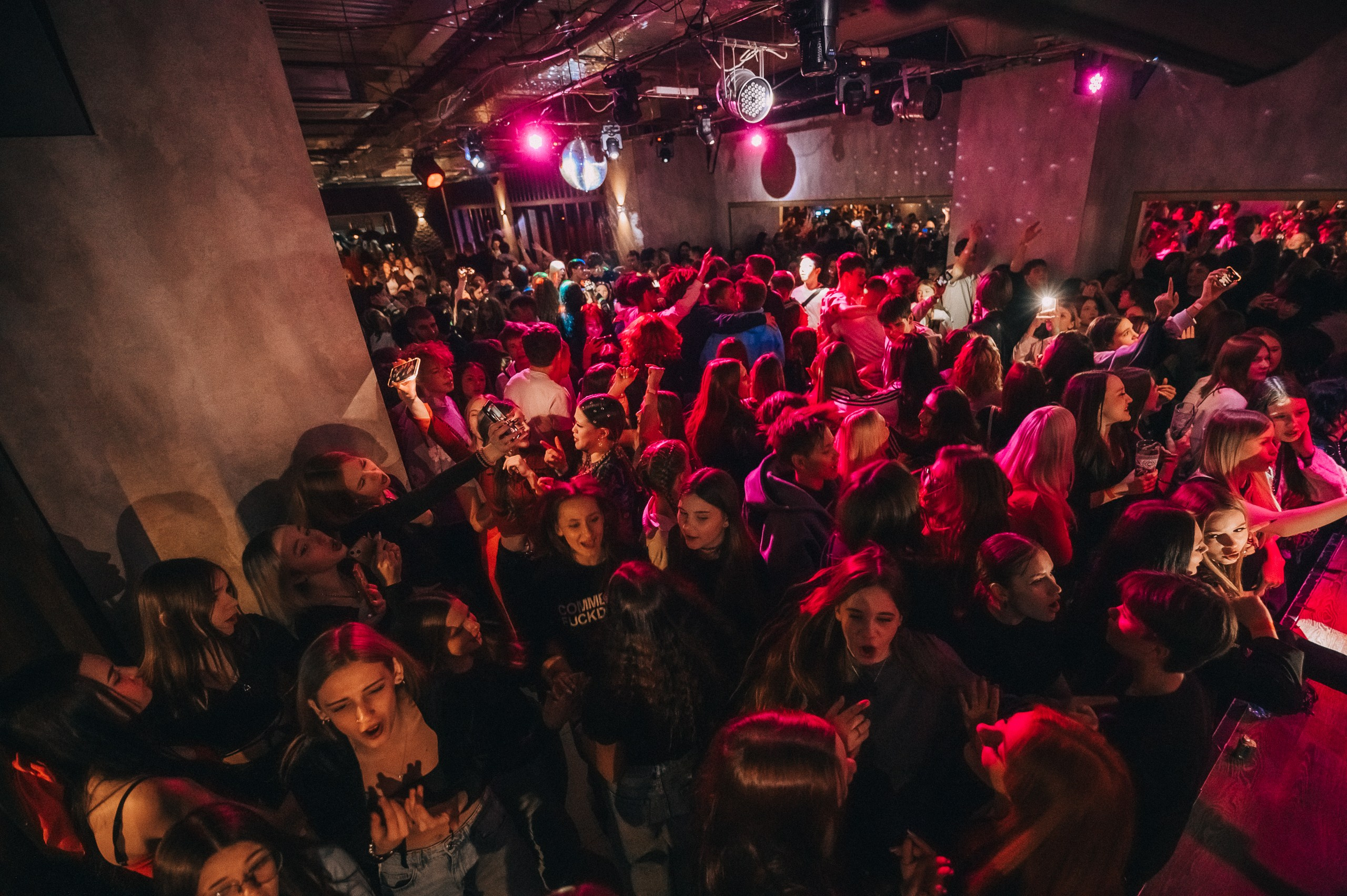 8 MARCH WOMENS DAY PARTY. Фотограф в Кемерово Владислав Шульц