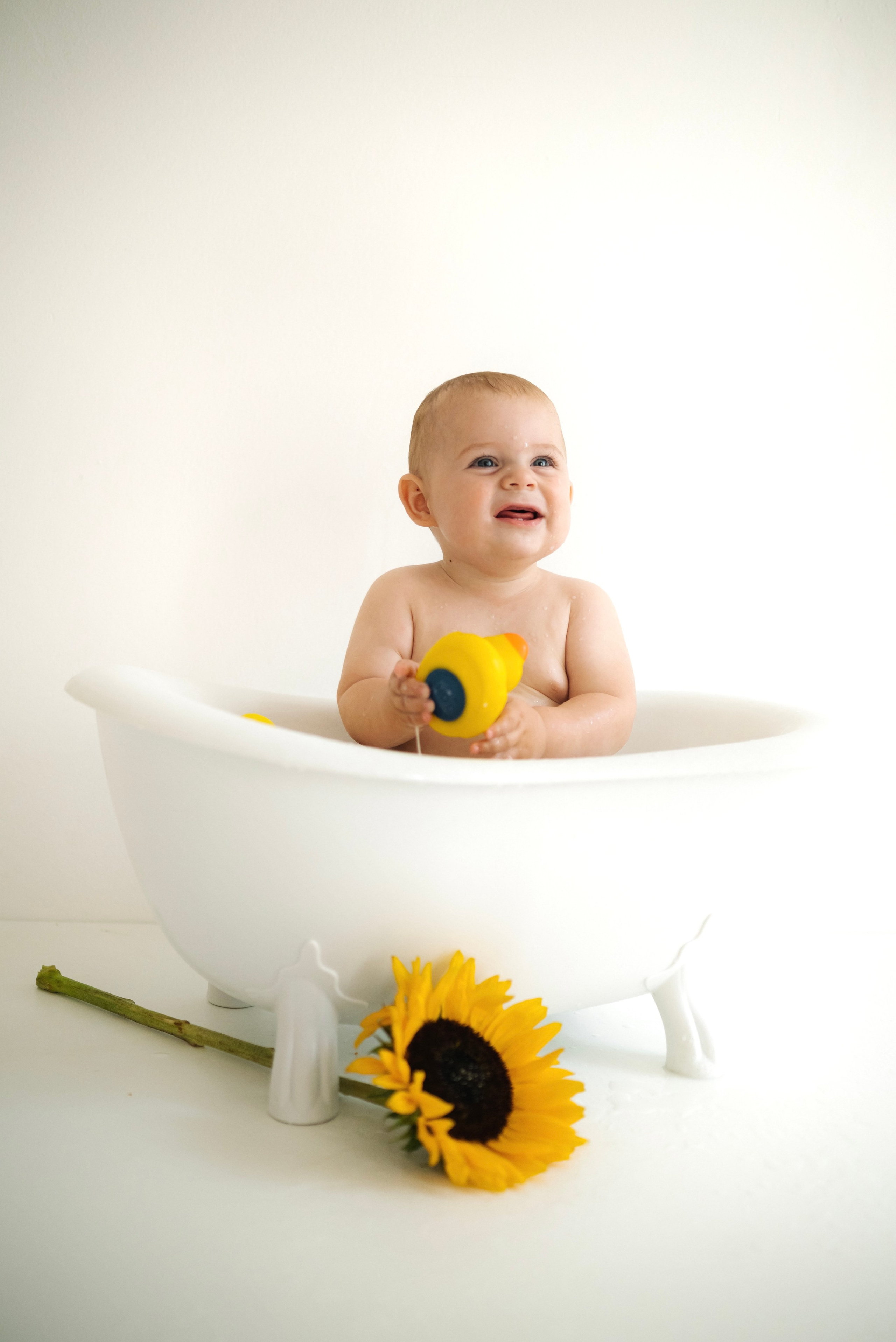 Мне год!. Ваш свадебный и семейный фотограф