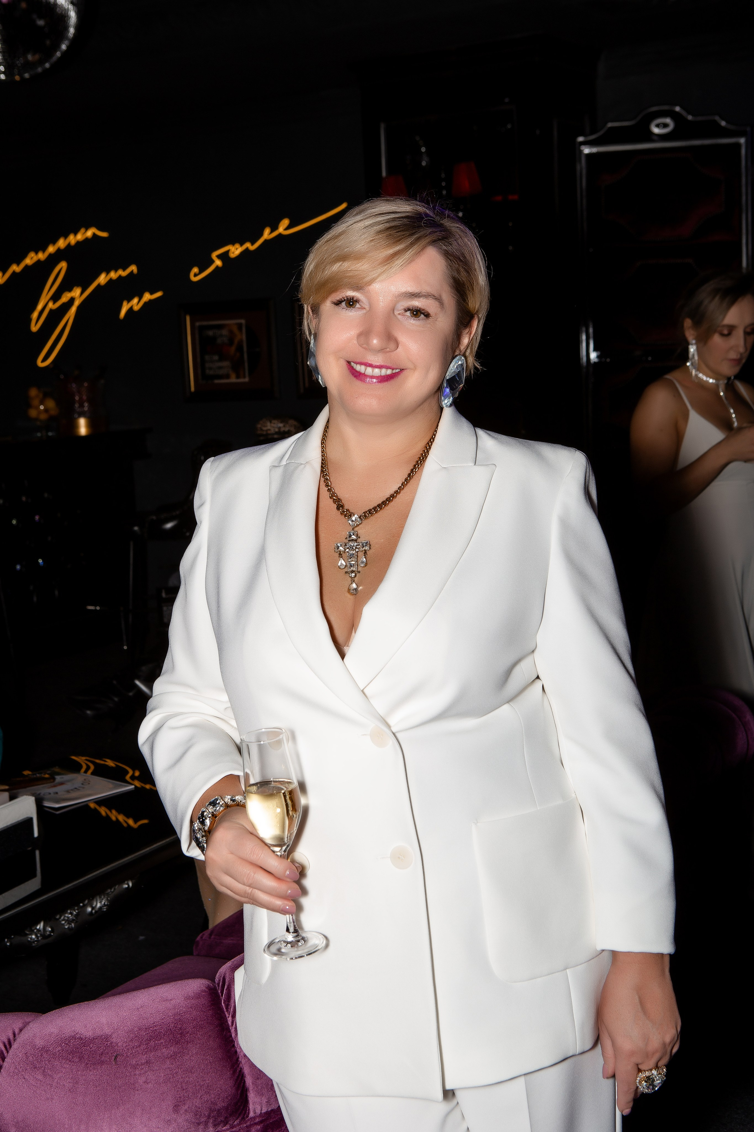 5 лет Женскому клубу. Контент фотограф, съемка для маркетплейсов, фуд съемка и репортажи в Новосибирске Ралия Галеева