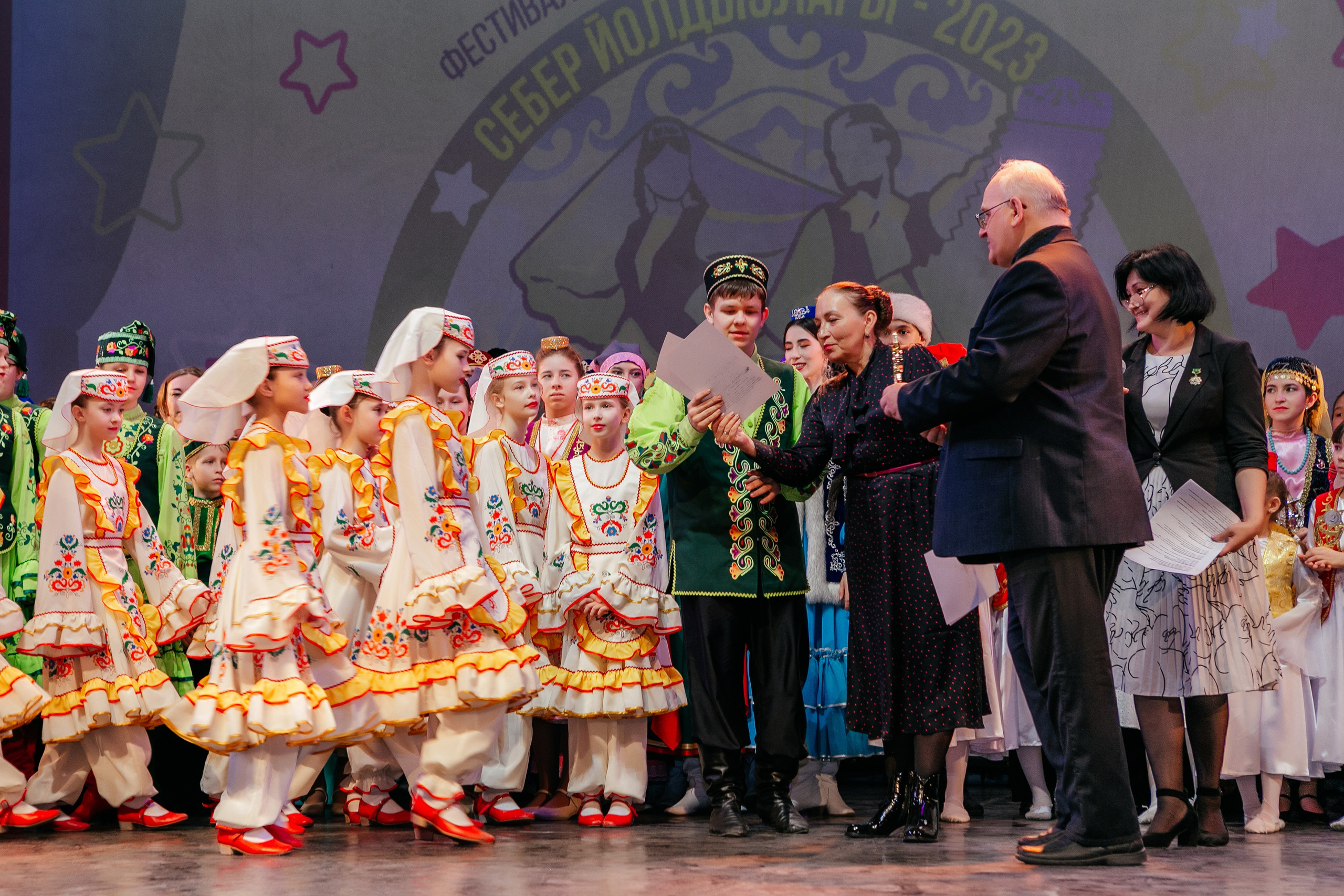 Межрегиональный фестиваль «Сибирские звезды». Контент фотограф, съемка для маркетплейсов, фуд съемка и репортажи в Новосибирске Ралия Галеева