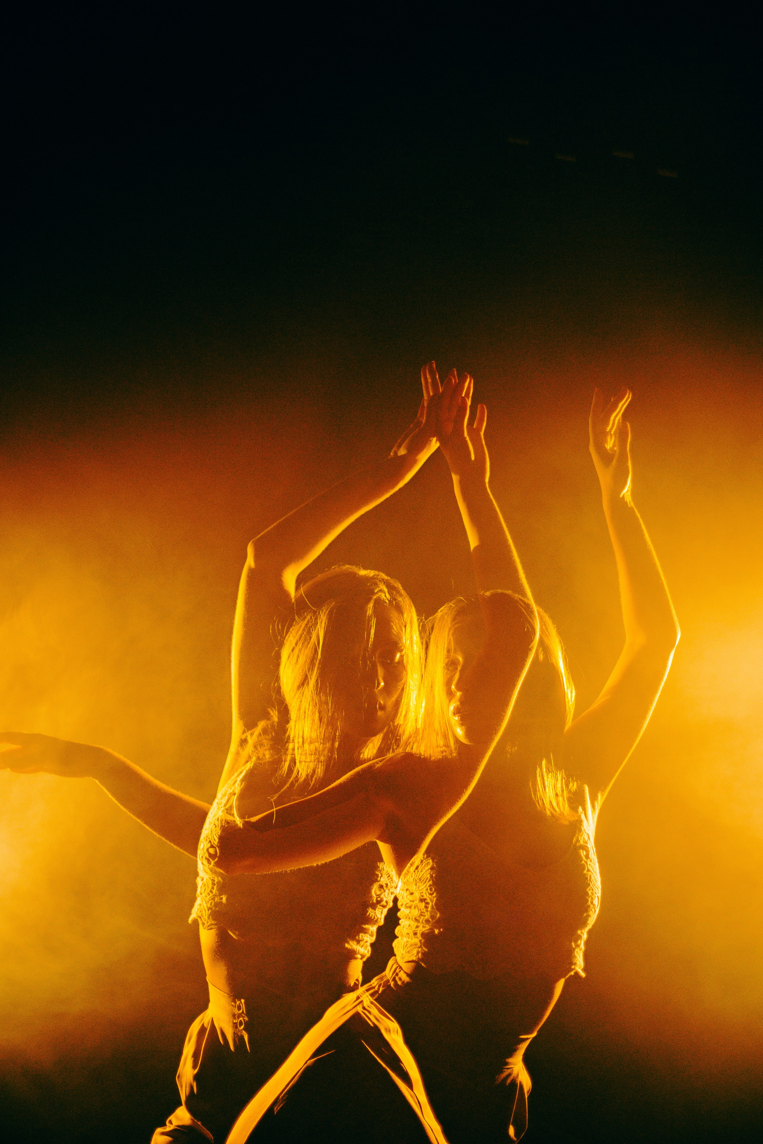 Танец огня. Арт-фотограф Крис Л. в Тобольске: портрет, семейные, свадьбы