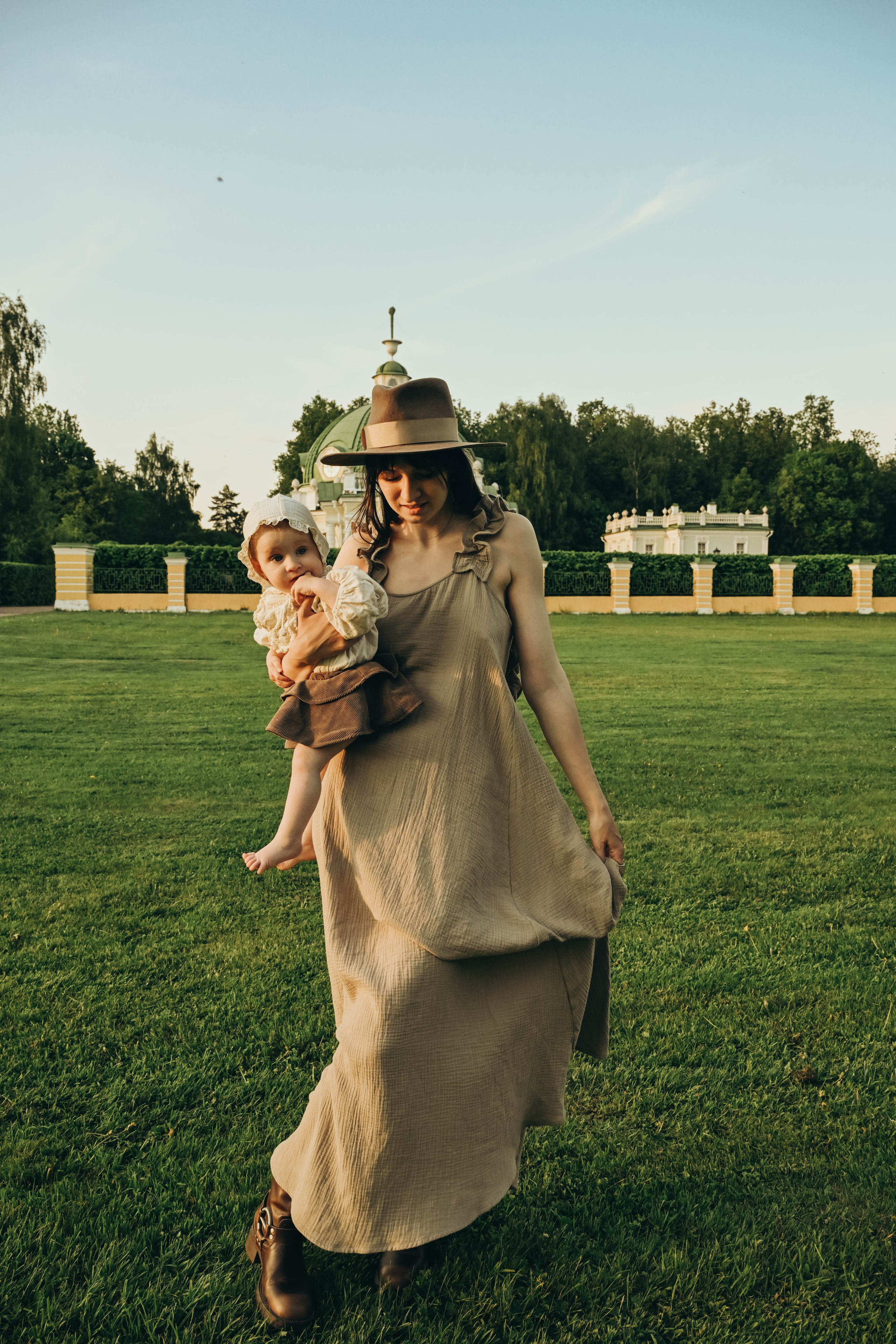 Кусково мама и дочка. Семейный фотограф в Москве Люберцах Ирина Вронская