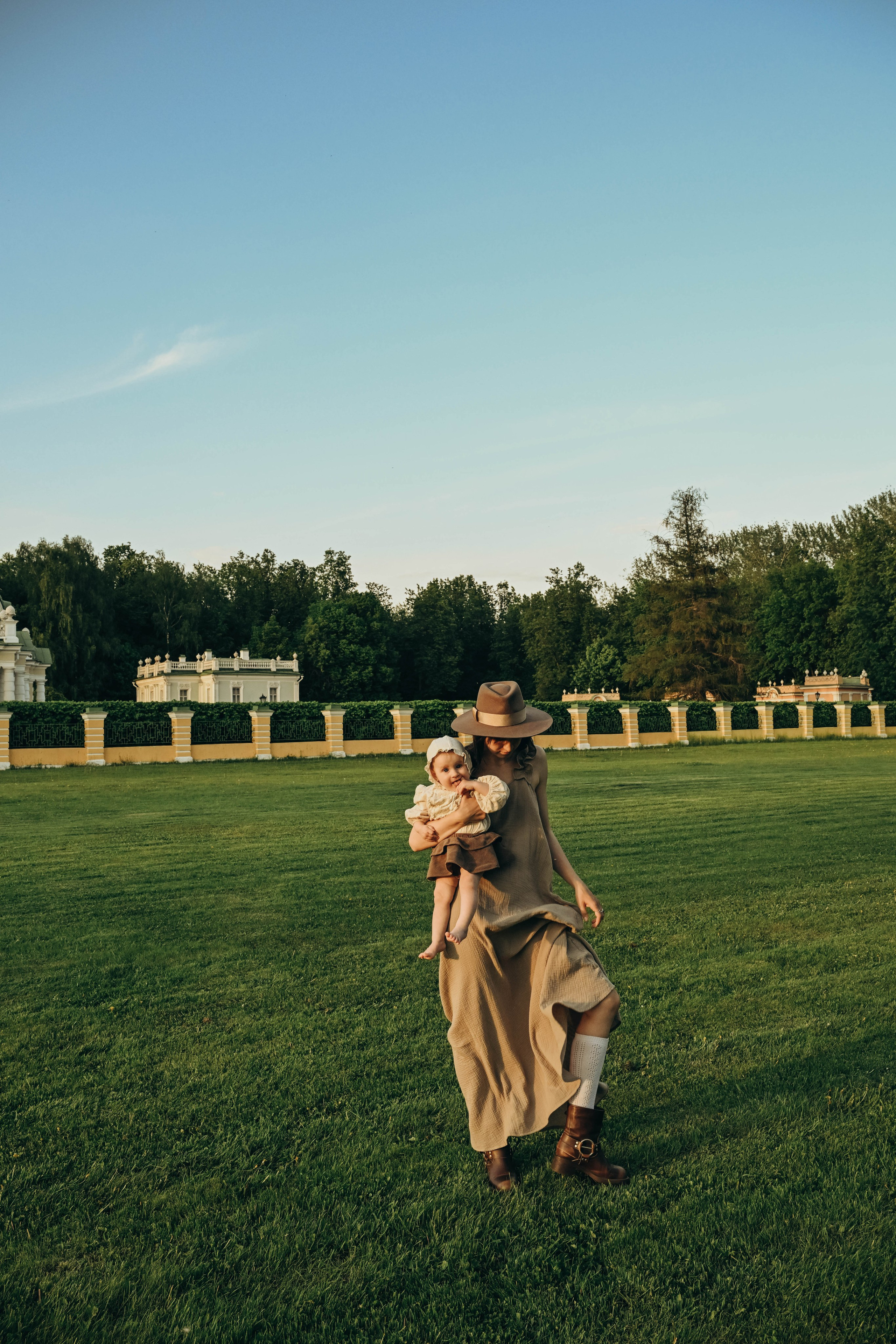 Кусково мама и дочка. Семейный фотограф в Москве Люберцах Ирина Вронская