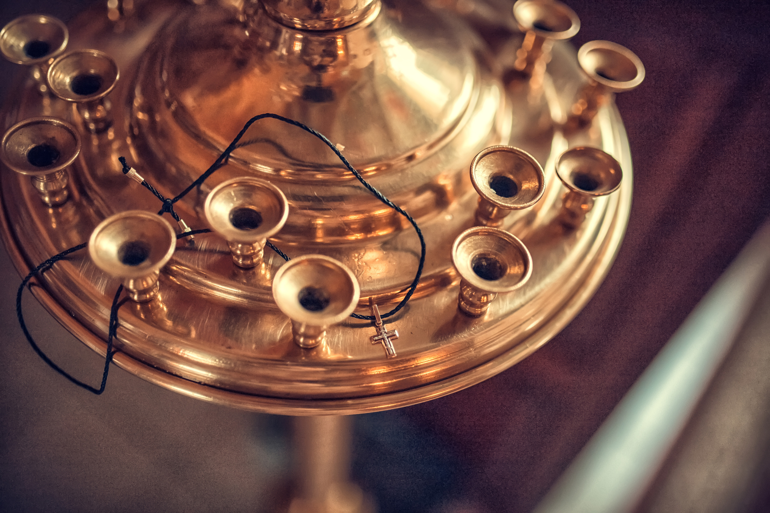 Таинство крещения Младенца Михаила в Спасском храме села Работки. Екатерина Крапивина фотограф церковных Таинств в Нижний Новгороде