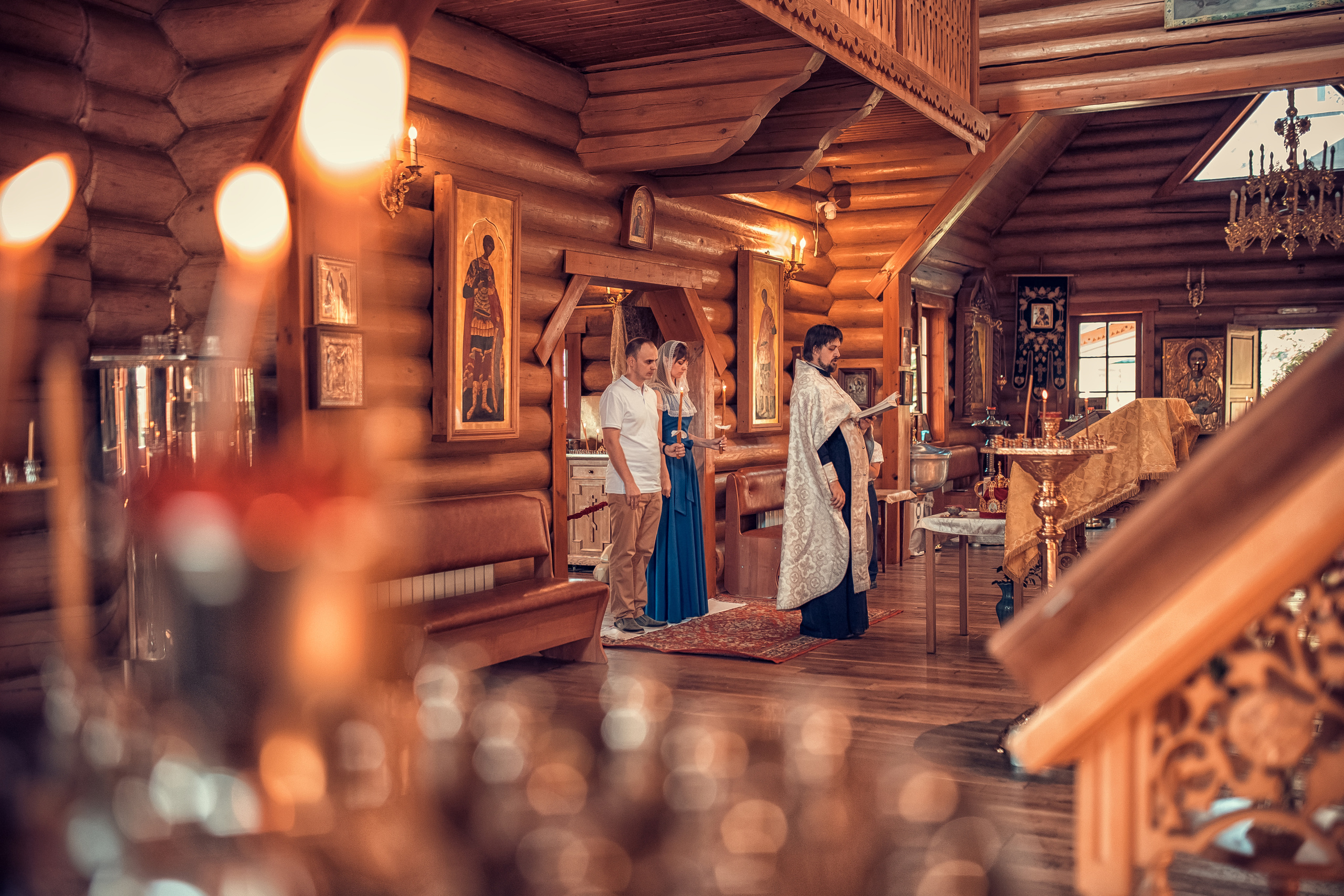 Таинство Венчание Антона и Ольги в храме Владимира Равноапостольного в Сартаково. Екатерина Крапивина фотограф церковных Таинств в Нижний Новгороде