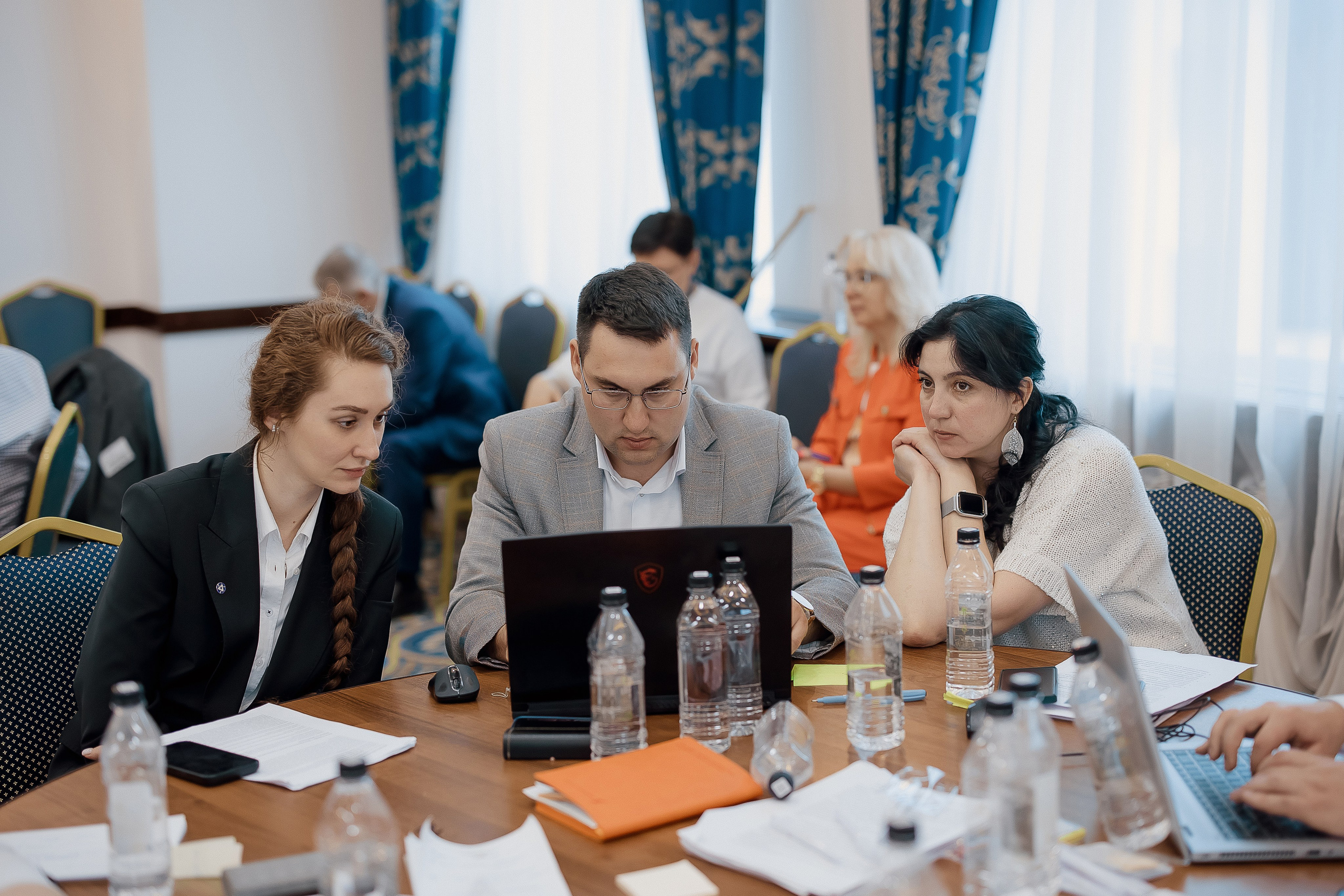 Конференция. Свадебный фотограф
