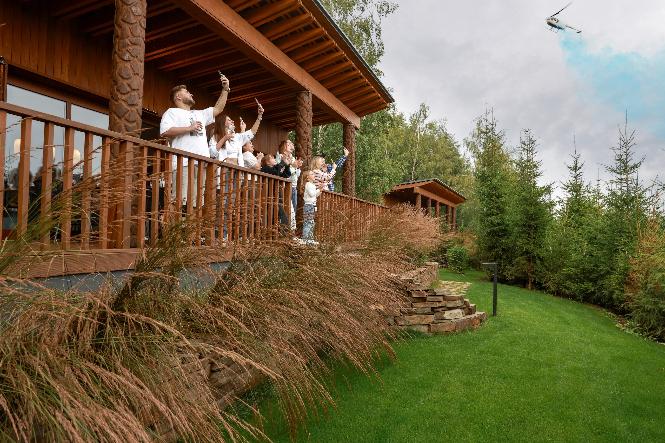 Гендер-пати вертолет. Дарья Бухреева — фотограф, видеограф и фототерапевт. Москва и мир