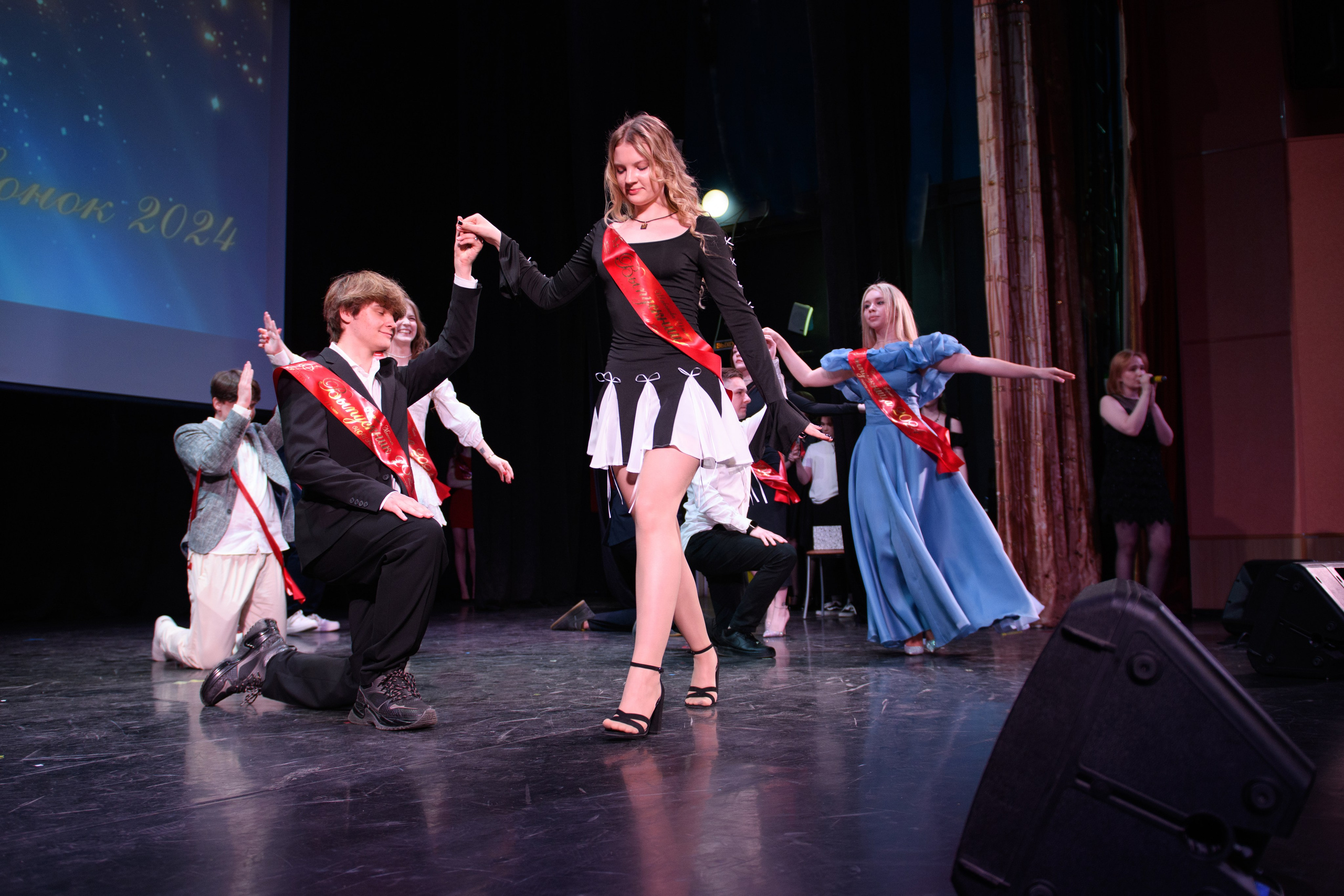 Фотосъёмка торжественного вечера выпускников. Организация и проведение фотосъемок в Санкт-Петербурге. Фотограф Смирягин Илья