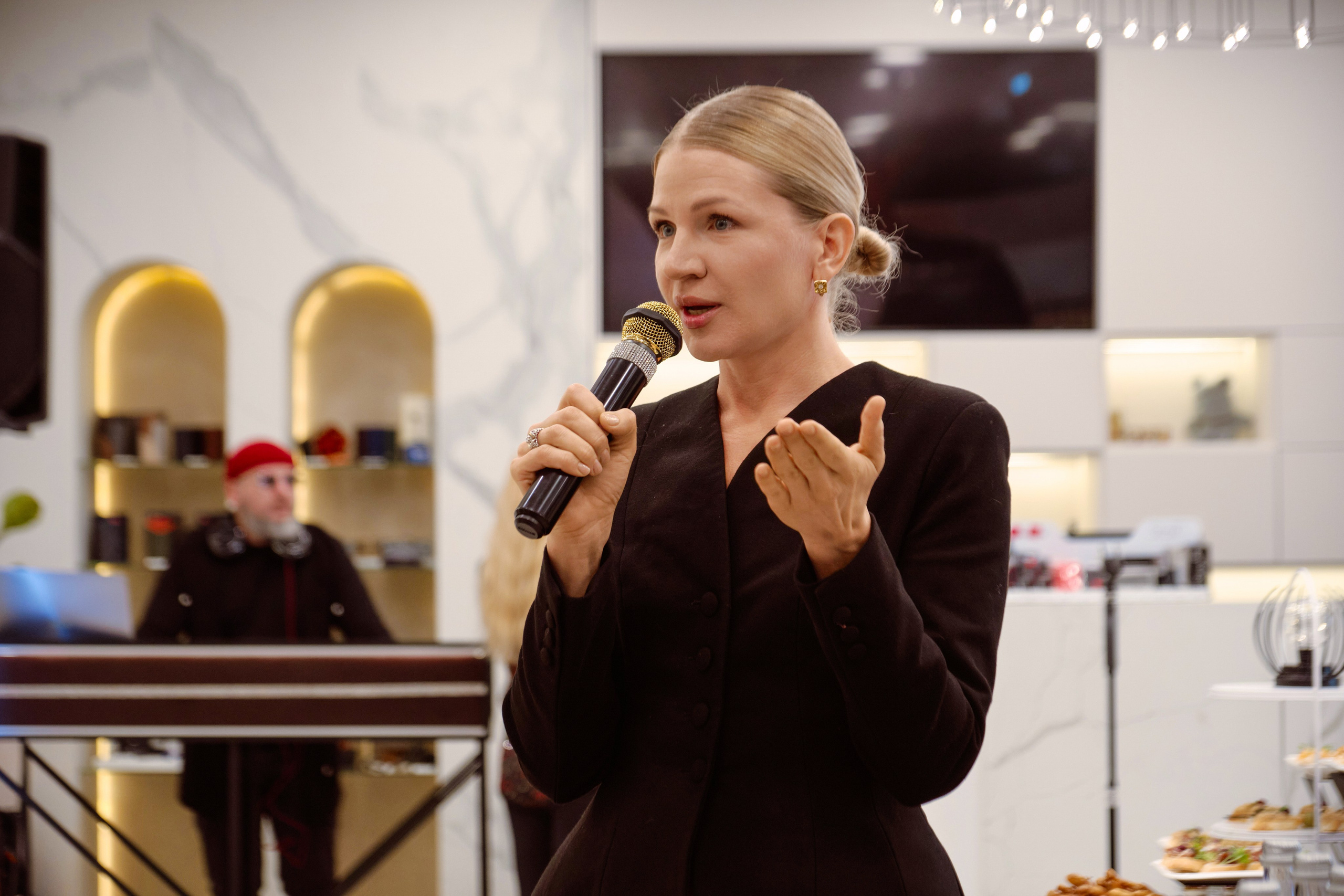 ОПТИК ЦЕНТ. Свадебный фотограф в Екатеринбурге Соседков Евгений