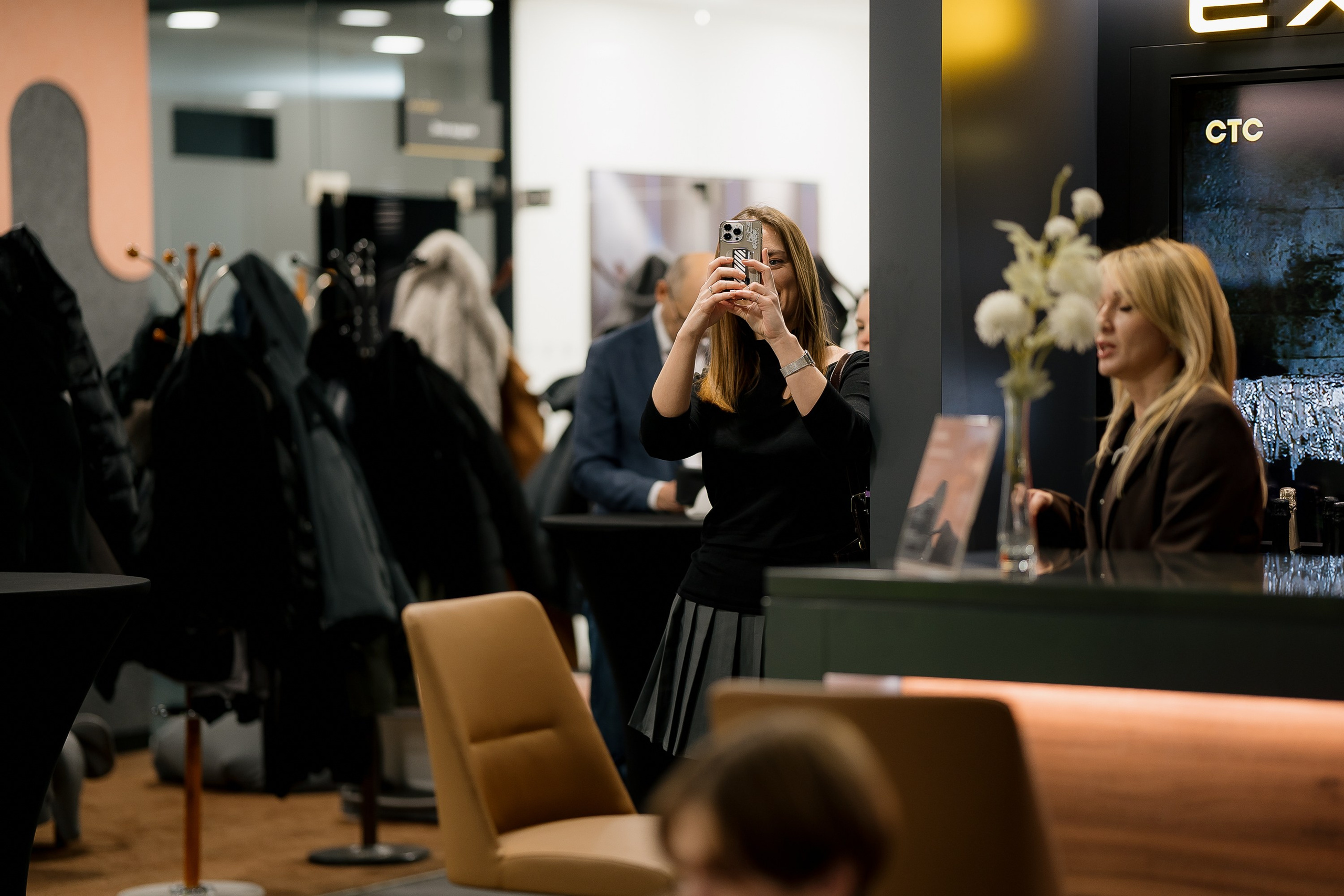 Презентация Exlantix ET. Сергей Кошкин. Репортажная и ивент-фотография в Сургуте