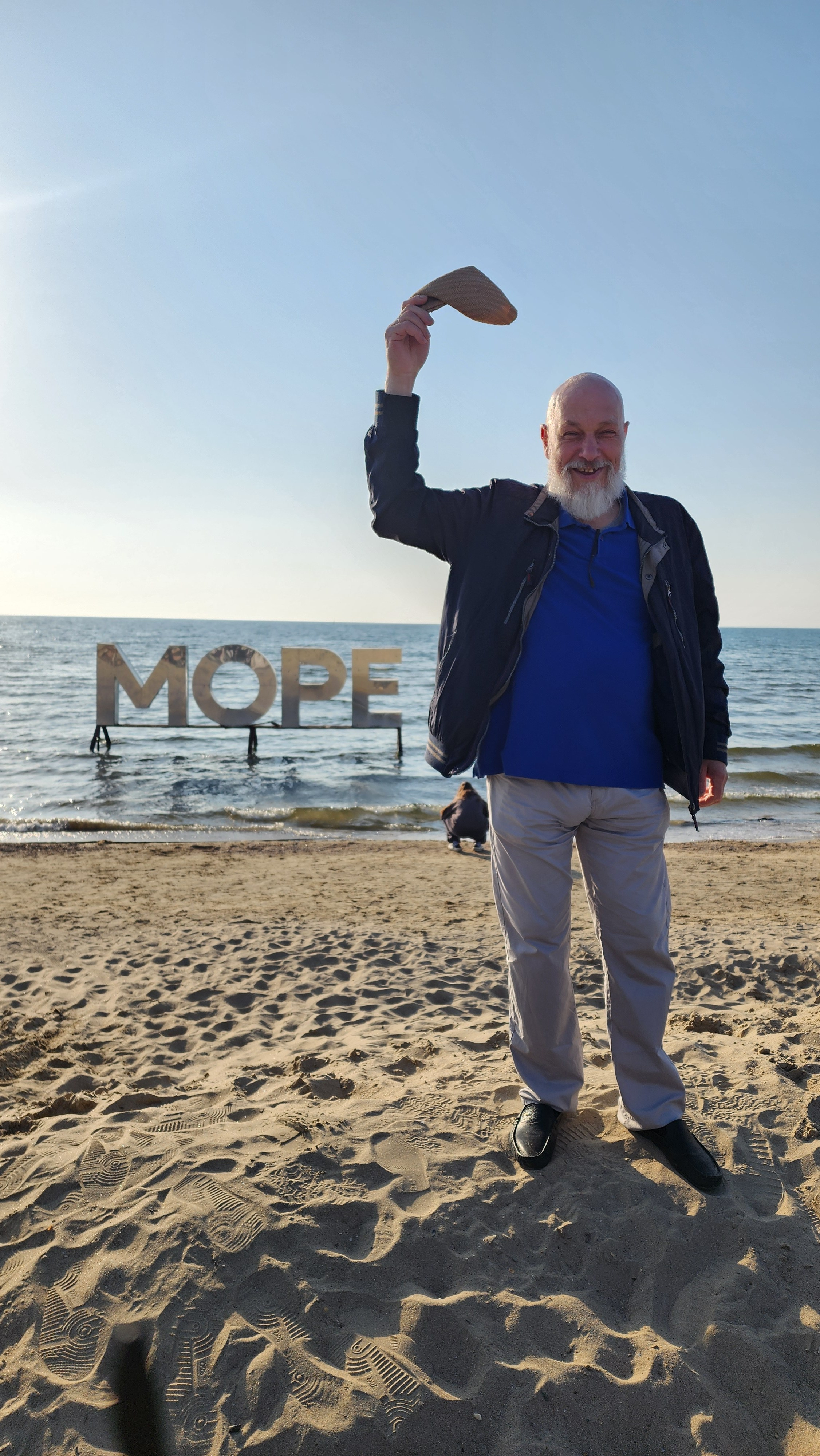 2025-04-24 Анапа: Море. Собор Отрасли