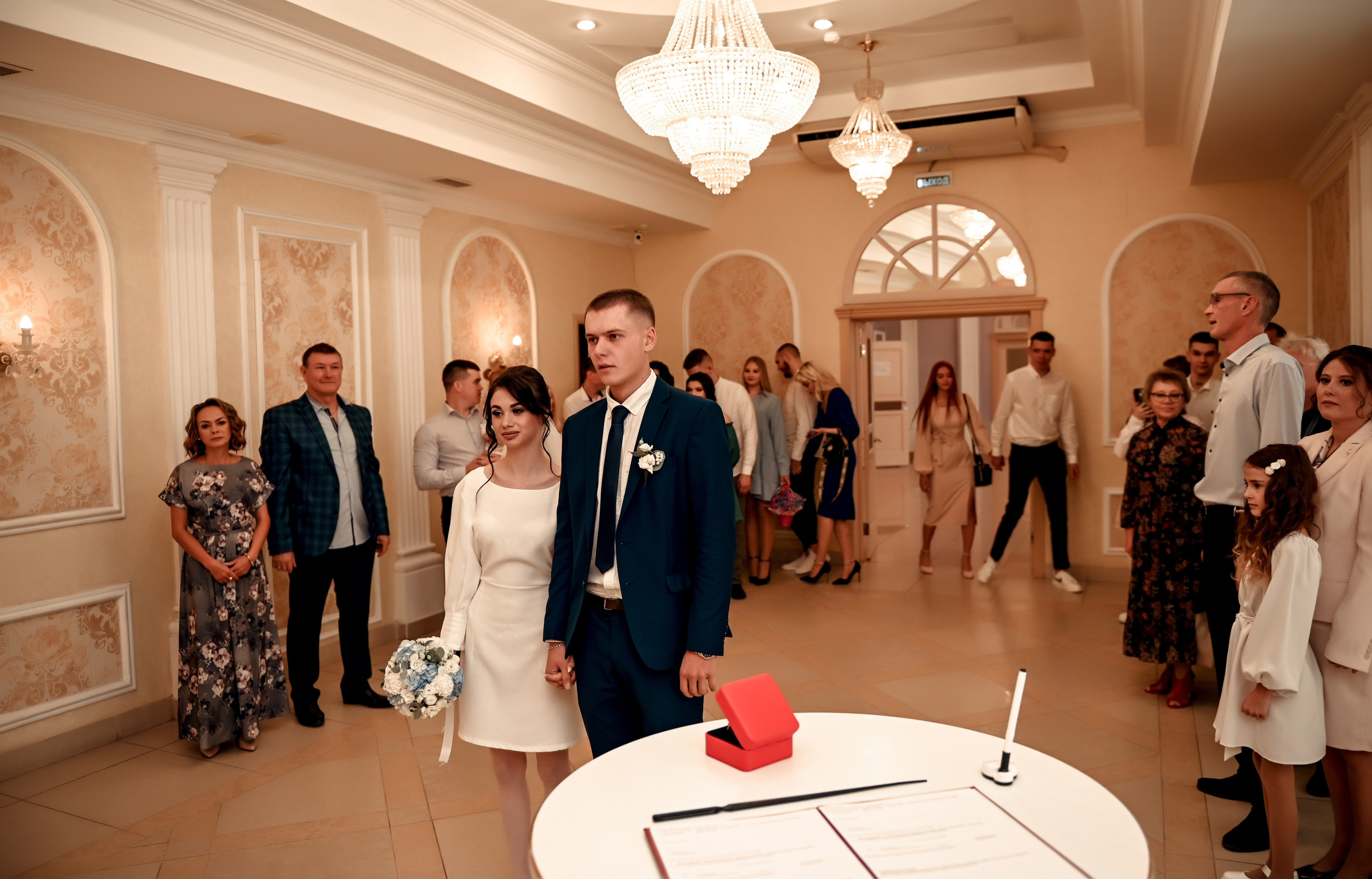 Небольшая часть фото со свадебной съемки Алексея и Даши. Свадебный, семейный, детский, контент фотограф в Омске Максим Ильин