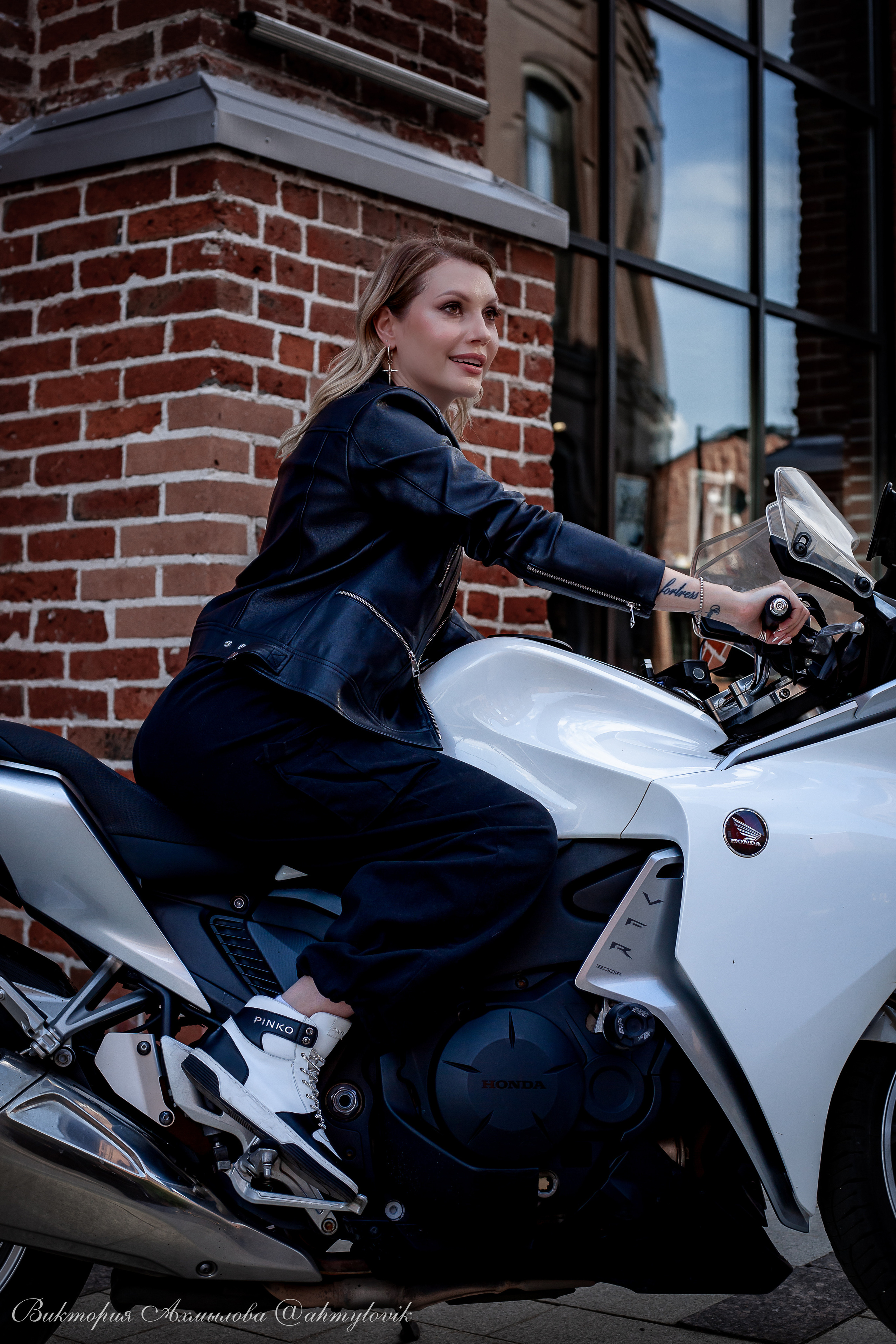 Анастасия (Honda VFR1200). Виктория Ахмылова. Фотограф в Москве