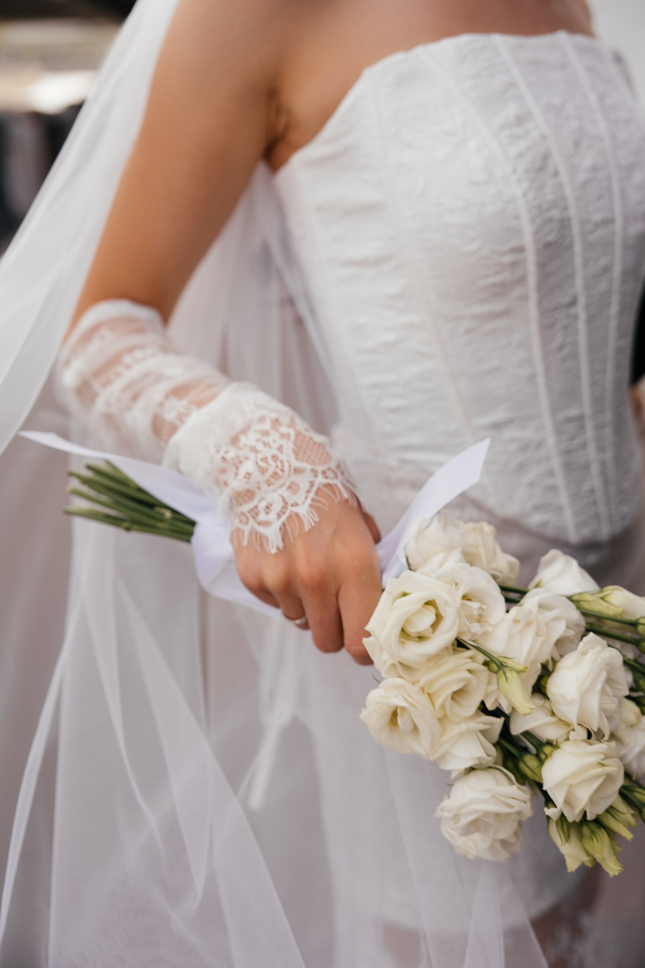 Свадебная фотосессия в Москве у высотки на Котельнической набережной. Свадебный фотограф в Москве Анна Полушина