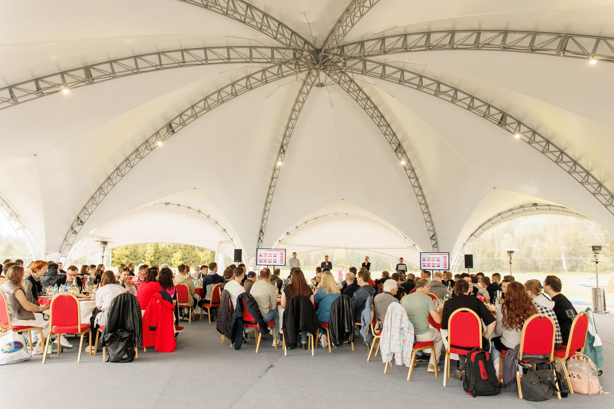 Тимбилдинг выезд. Репортажный фотограф. Москва. Алина Ланская
