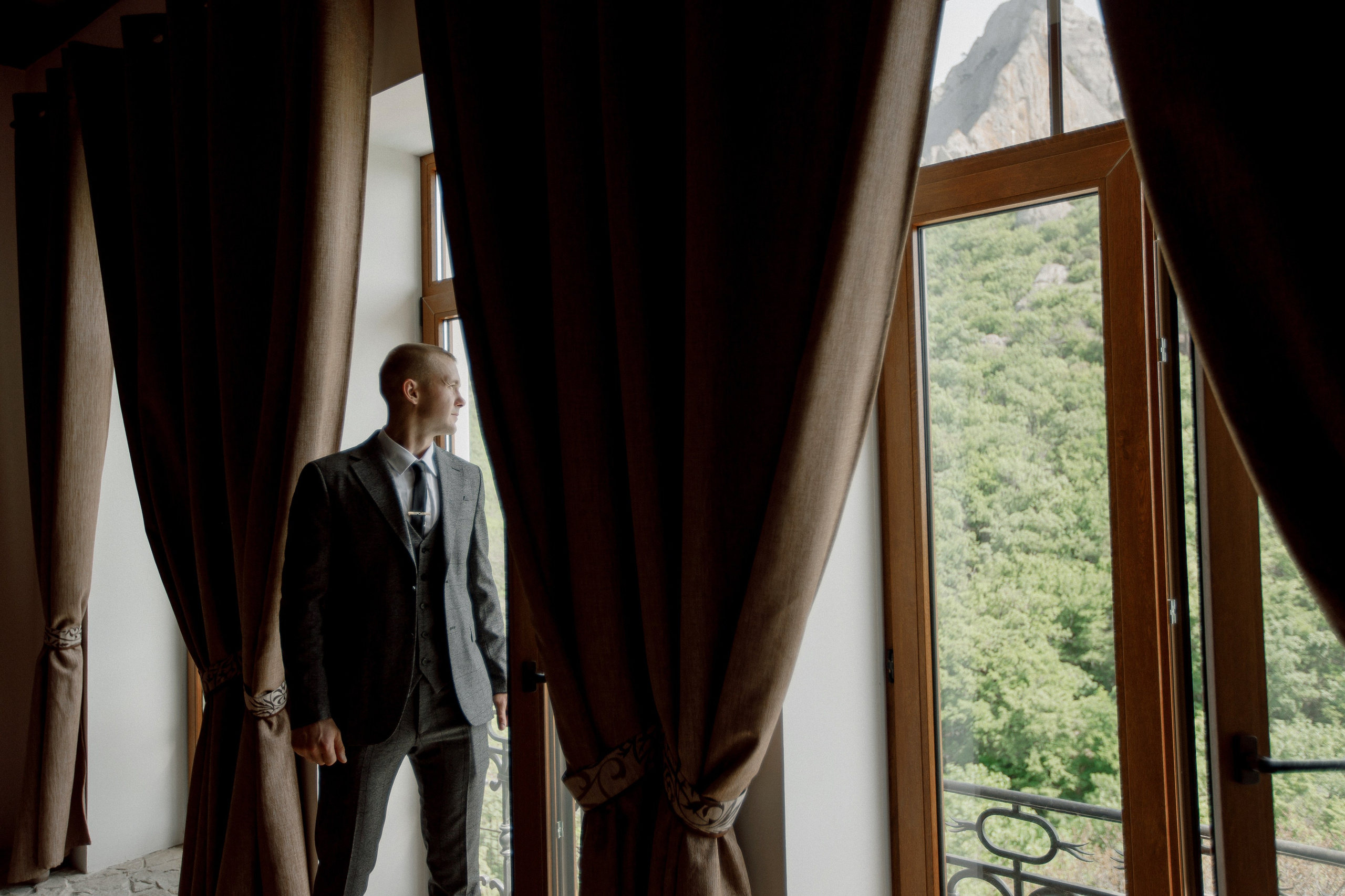 Денис и Алина. Белый замок. Фотограф Анна Лейман. Севастополь