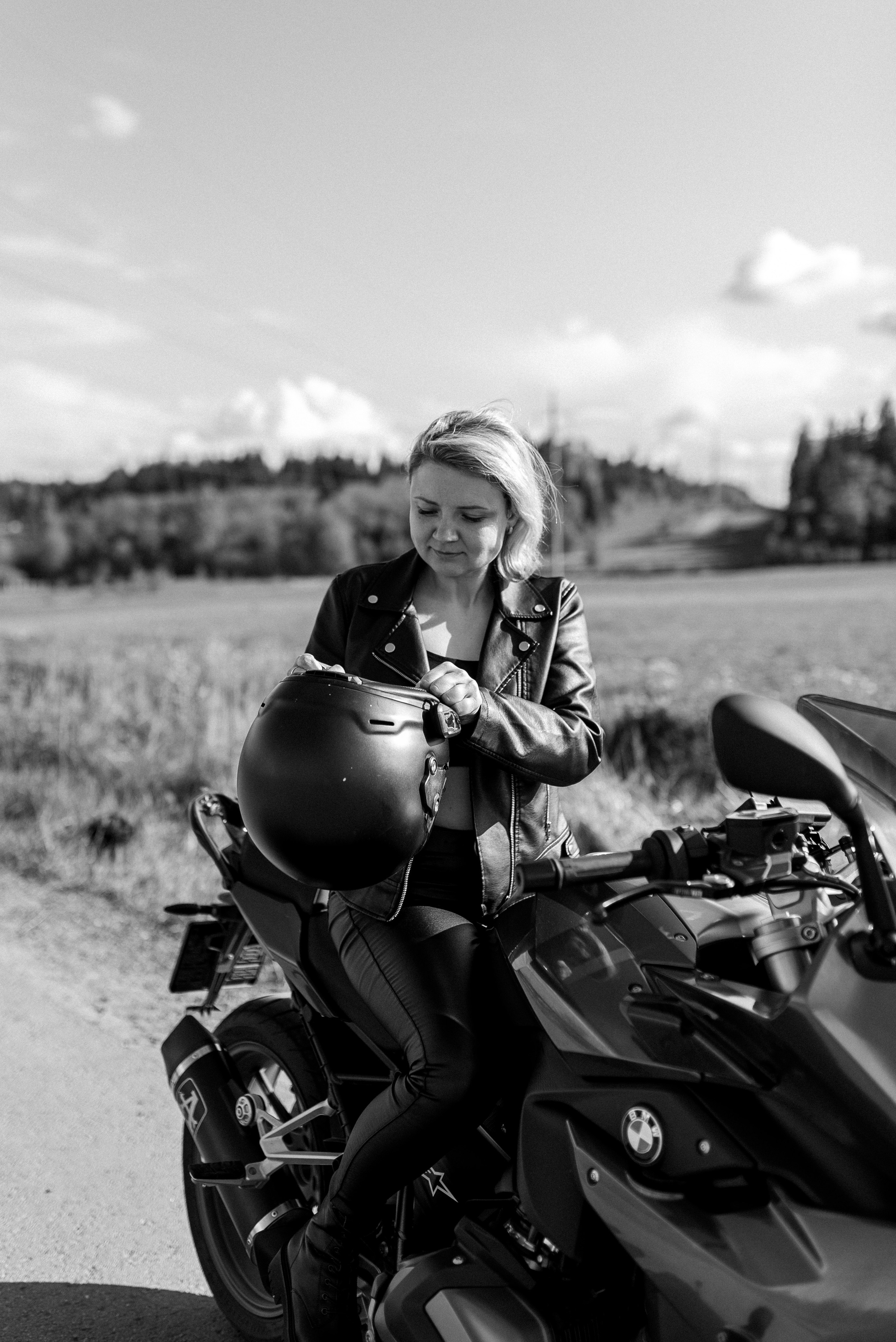 Марина и Женя. Мотоцикл. Lovestory. Семейный фотограф в Москве Екатерина Север