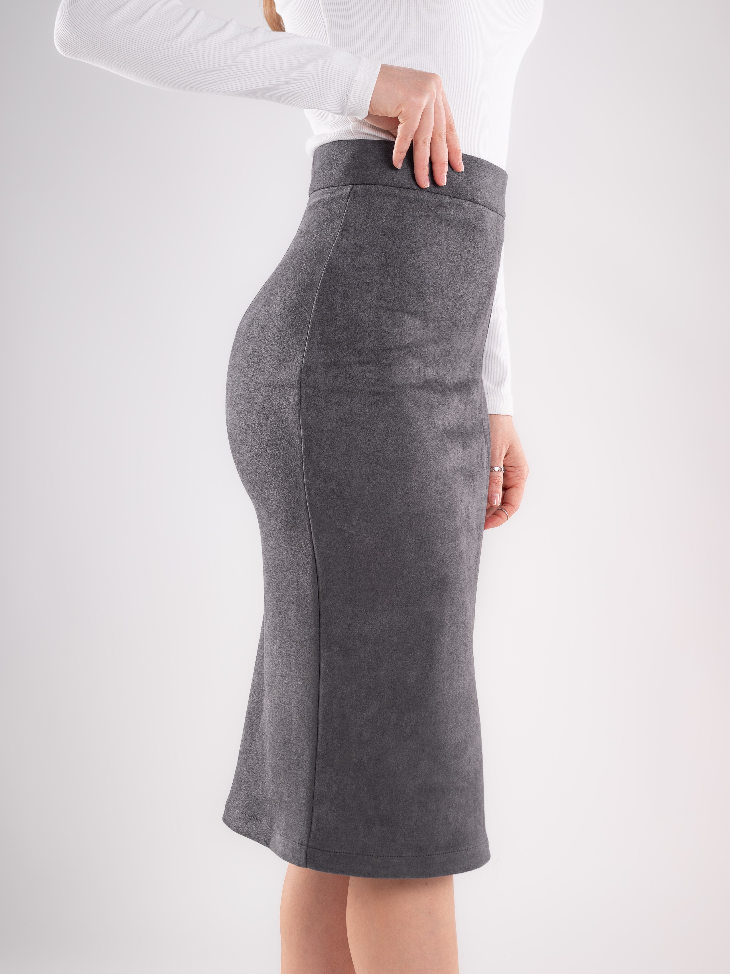 Замшевые юбки серия 1. Предметный фотограф, фото для маркетплейсов Пятигорск, КМВ