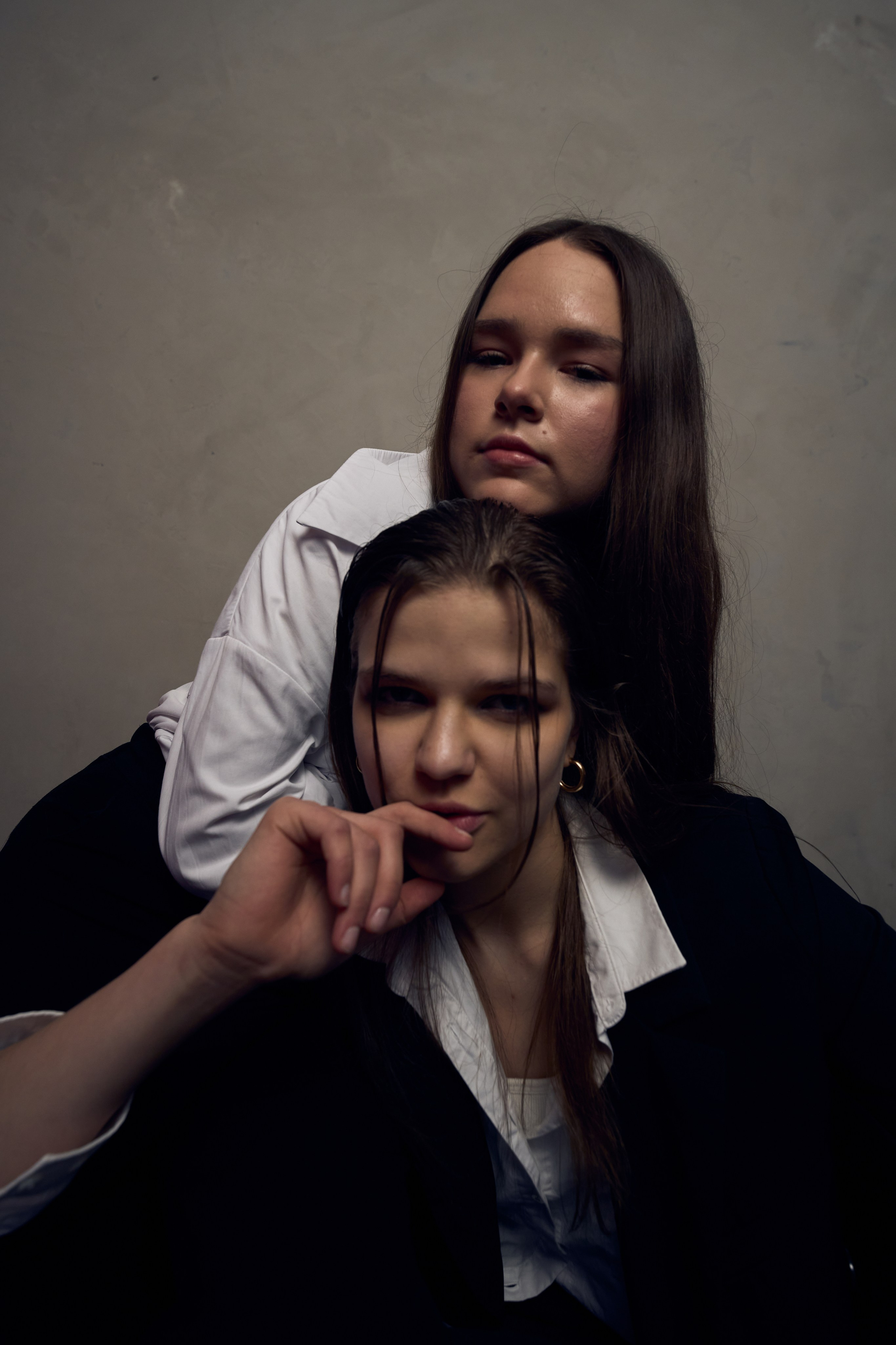 Ника и Ксюша. Репортажный фотограф мероприятий и концертов в Екатеринбурге