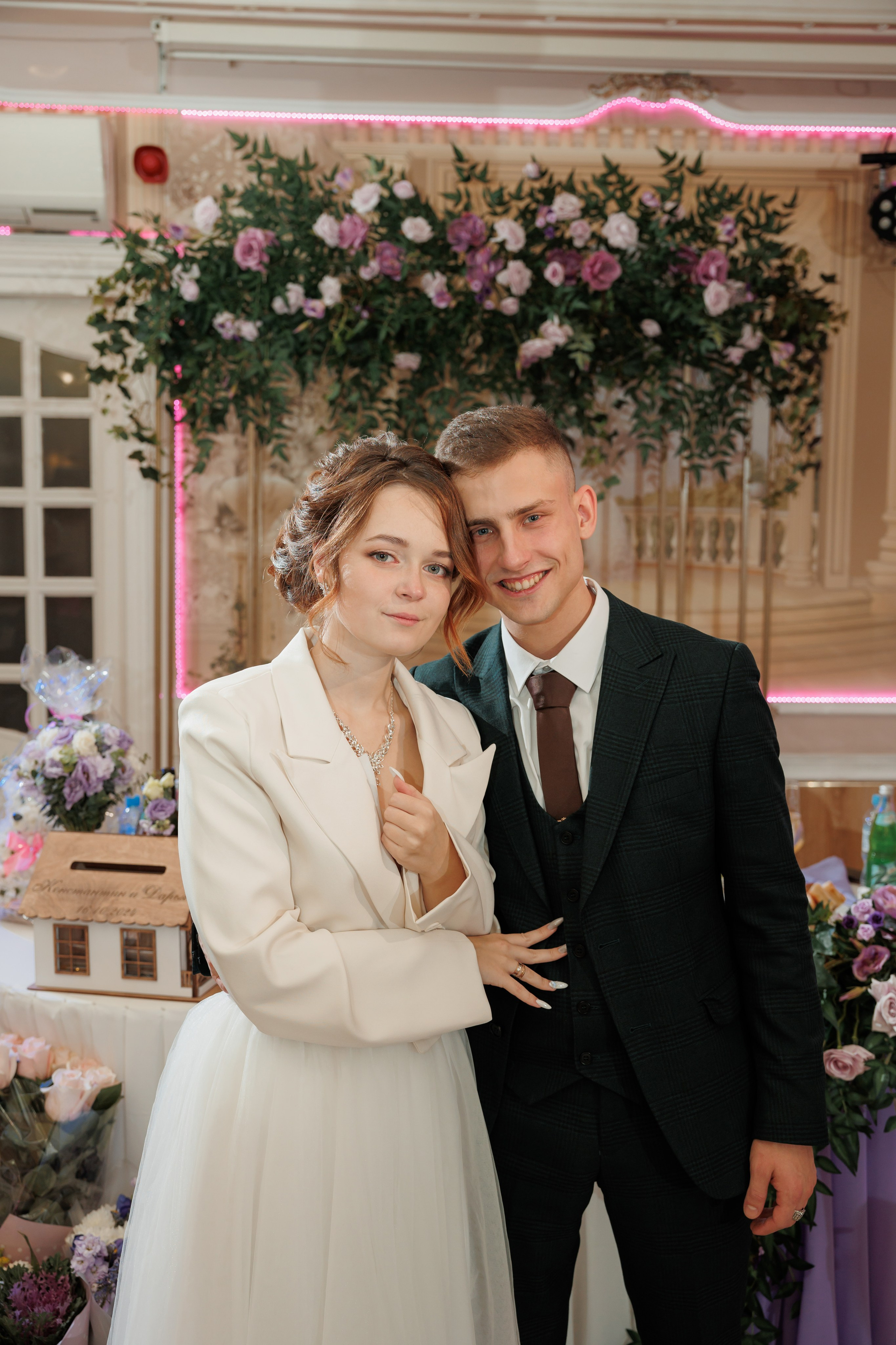 Константин и Дарья, ЗАГС ВДНХ, отель Soluxe, ресторан «Антик». Свадебный и репортажный фотограф (Москва, Королев и другие)