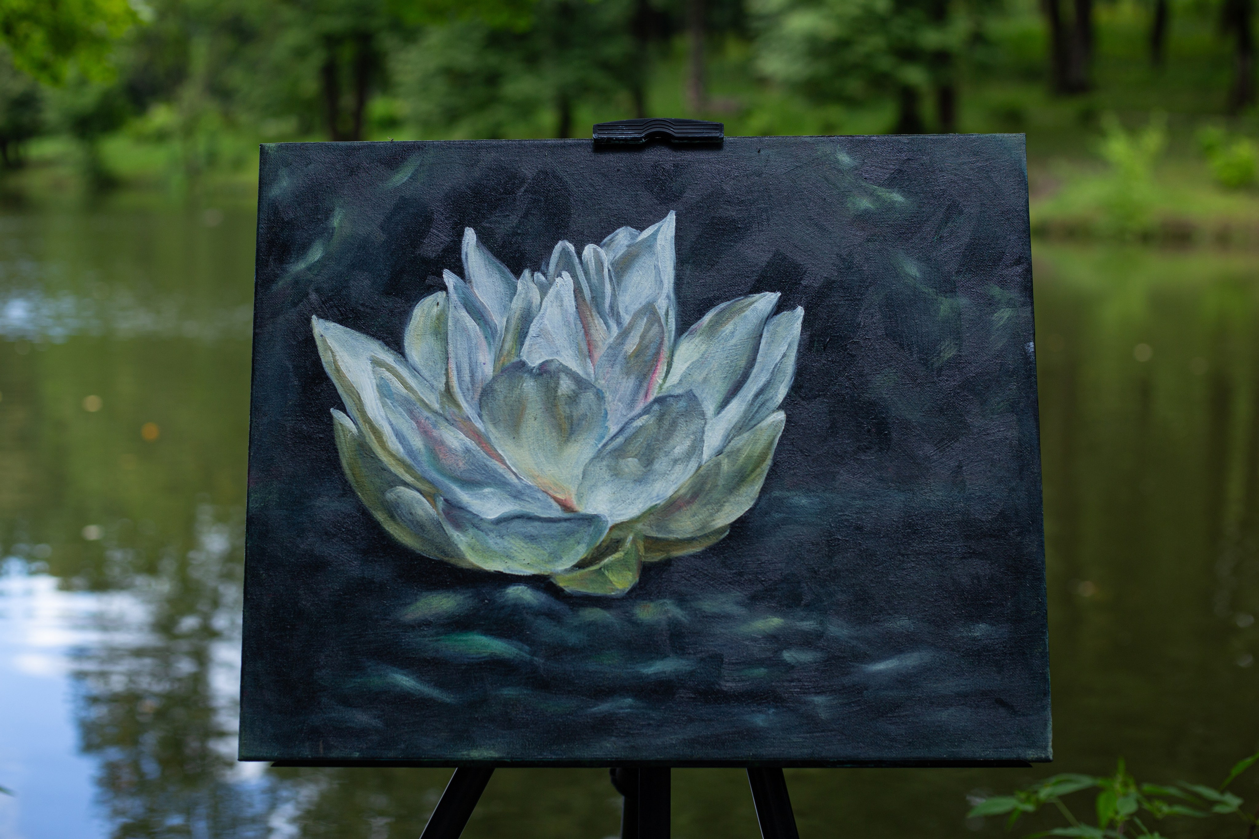 Небо отражается в глазах художницы. Фотограф Тула