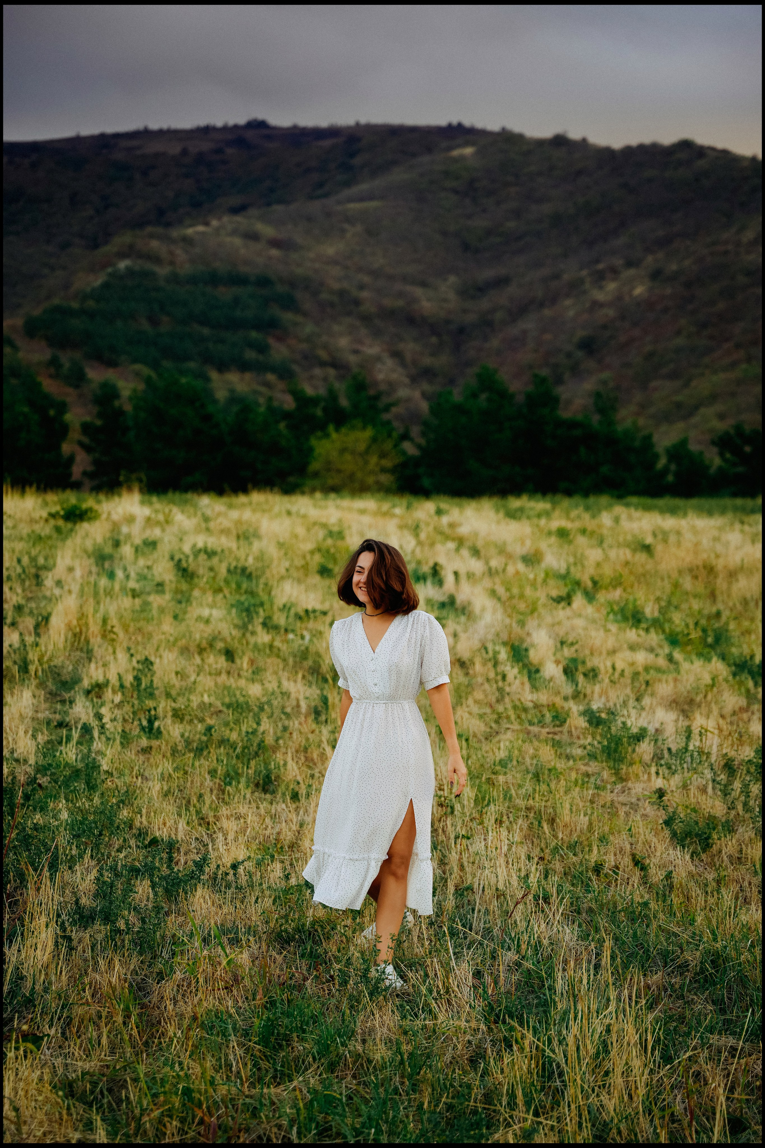 В полях. VISUAL ARTIST · KRONGAUZ ANASTASIA