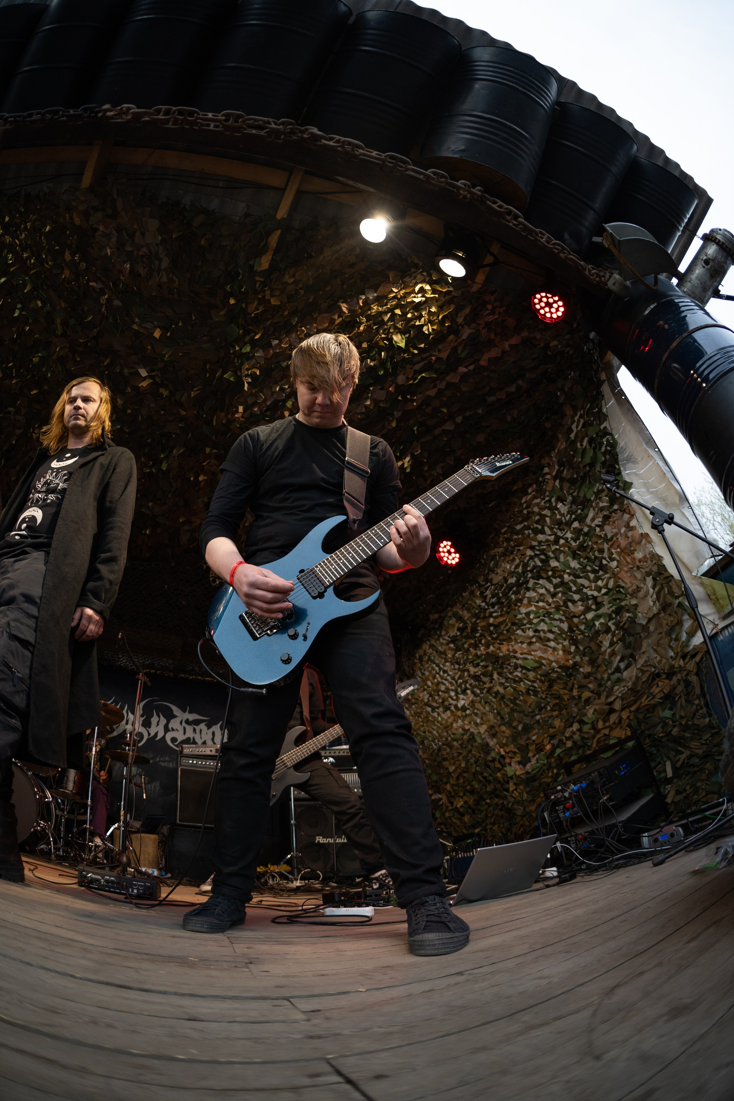 Фестиваль «ПОСРЕДИ КЛАДБИЩ И БОЛОТ»|Архангельск. Концертный и репортажный фотограф в Санкт-Петербурге Слава Пахомов